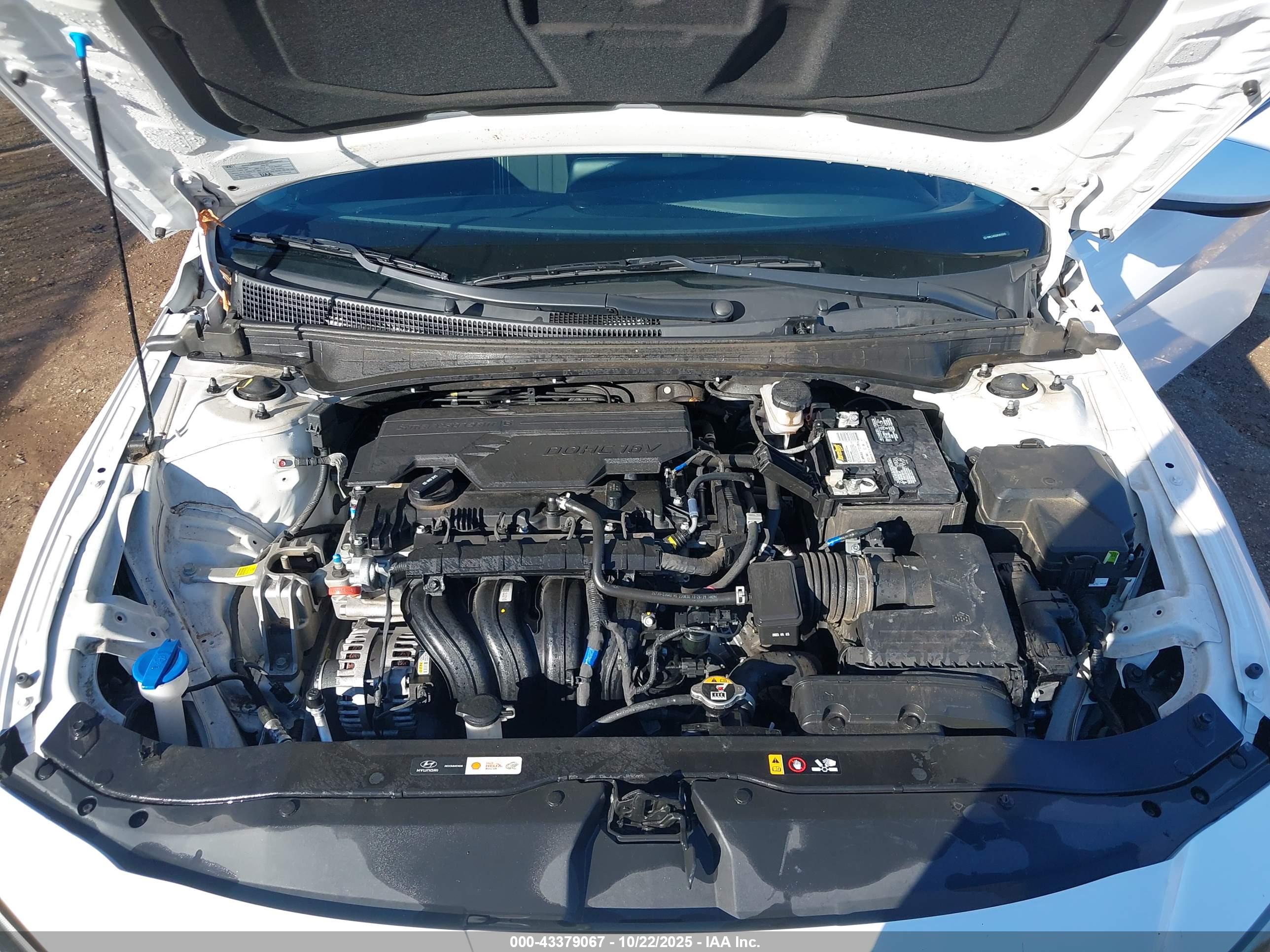 HYUNDAI ELANTRA image 10