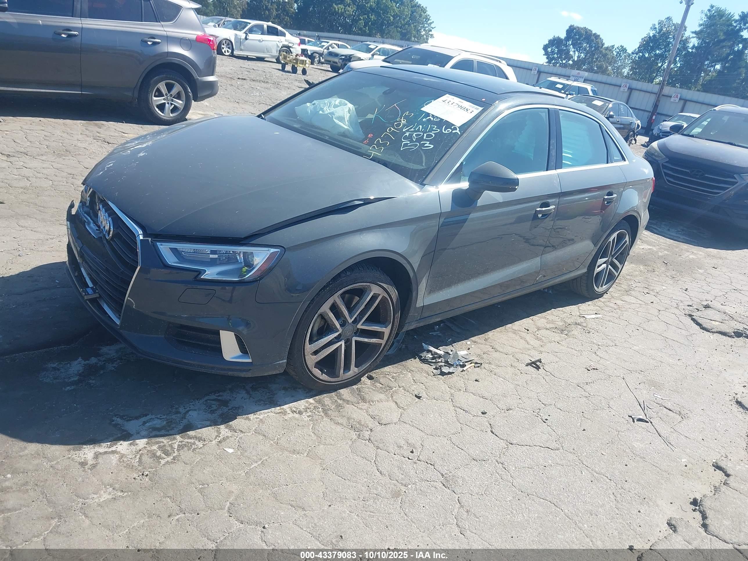 AUDI A3 image 2