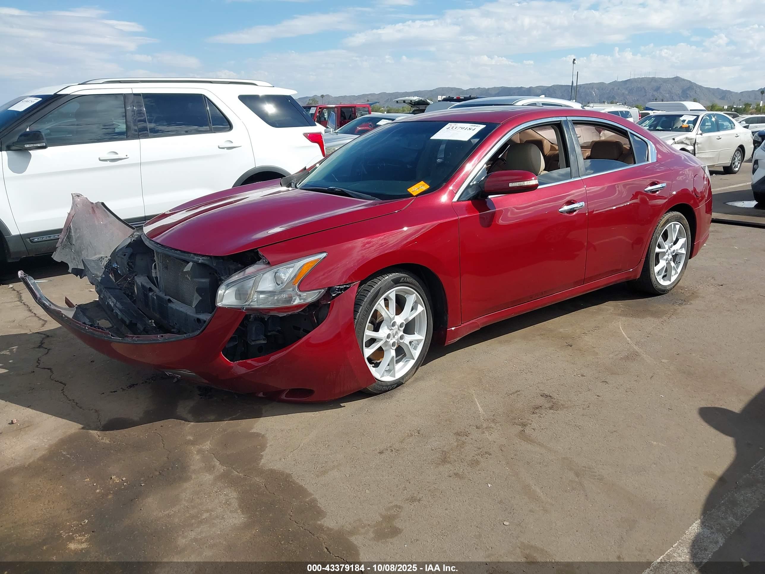NISSAN MAXIMA image 2