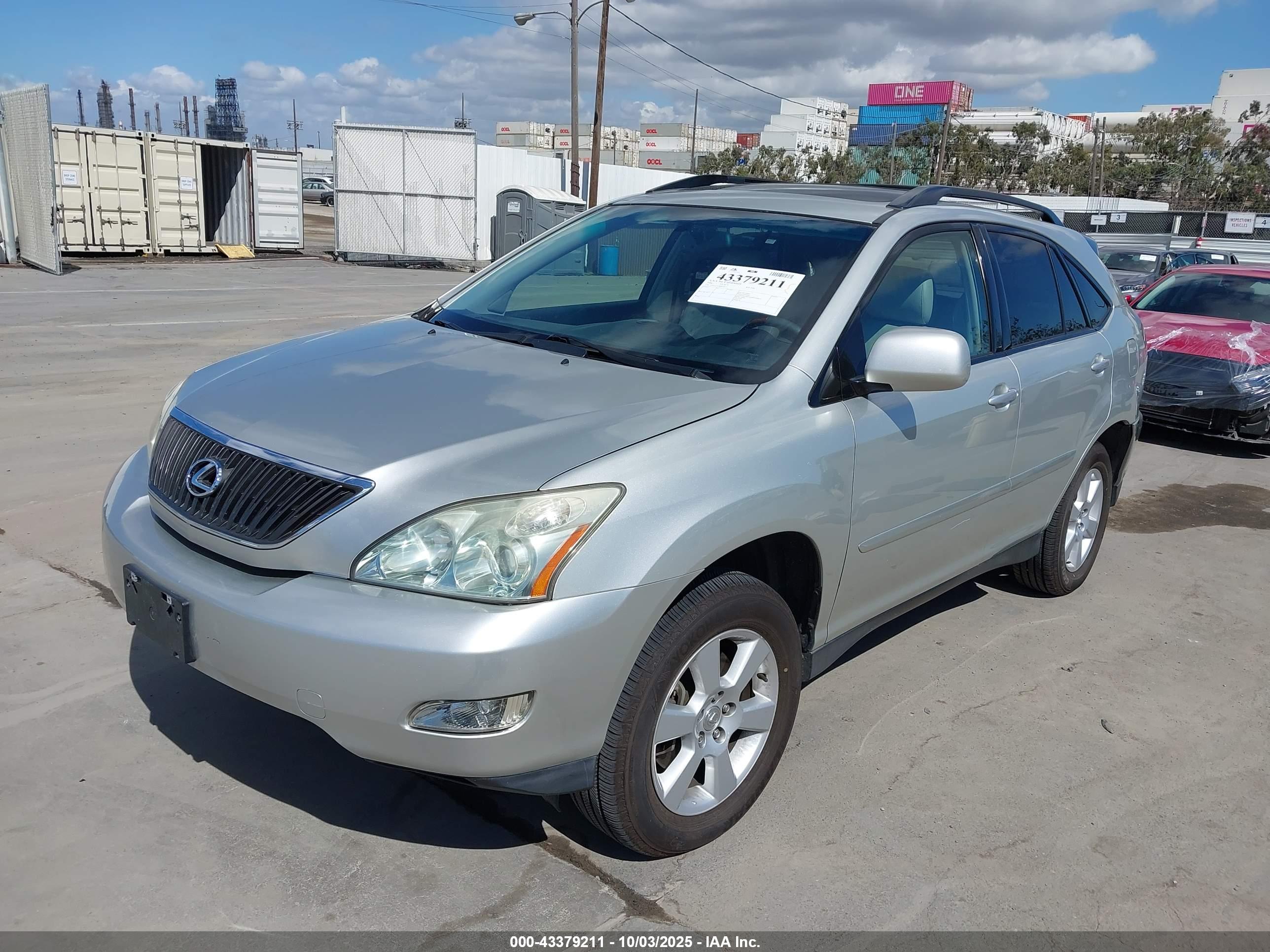 LEXUS RX image 2
