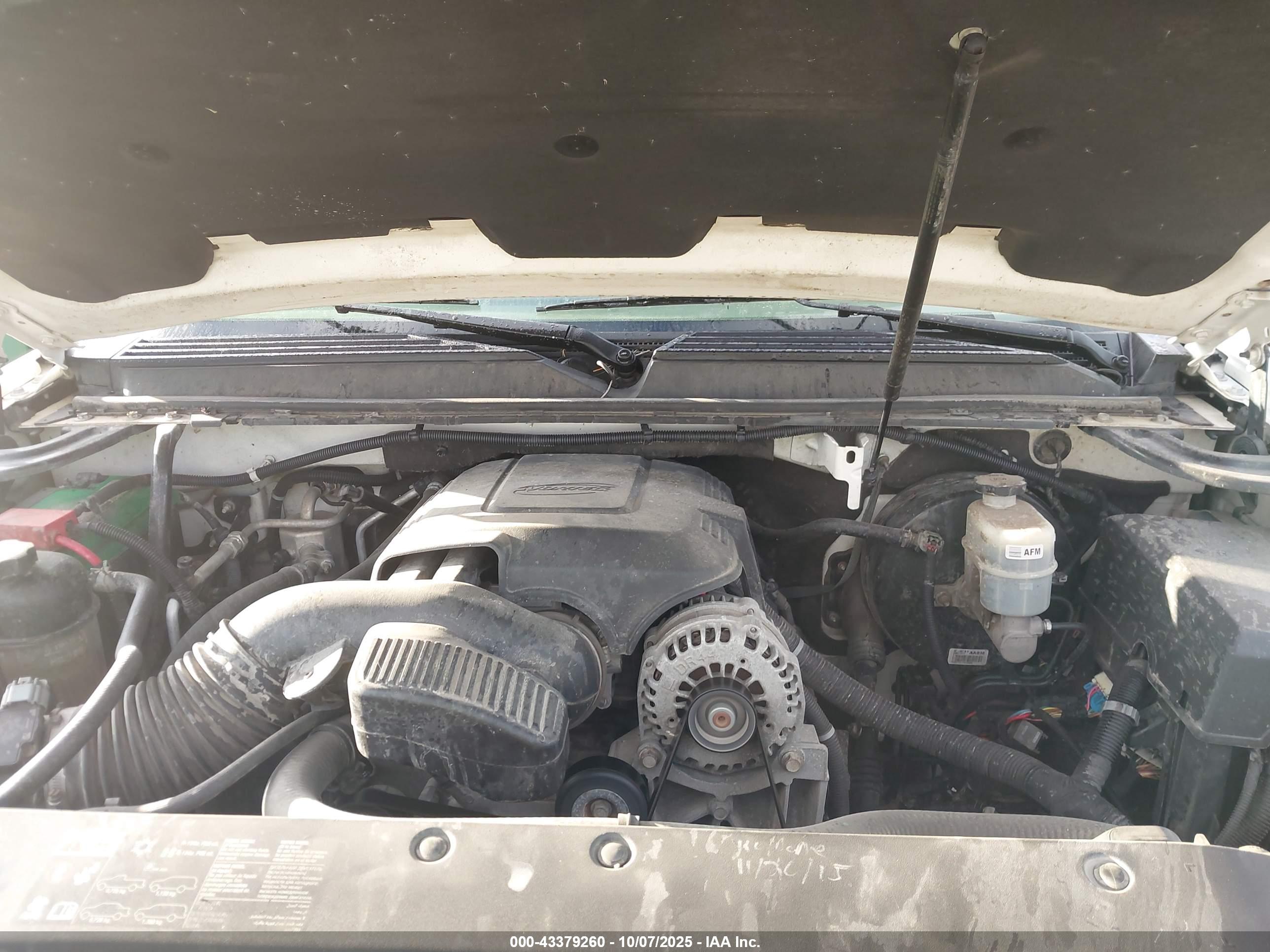 CHEVROLET TAHOE image 10