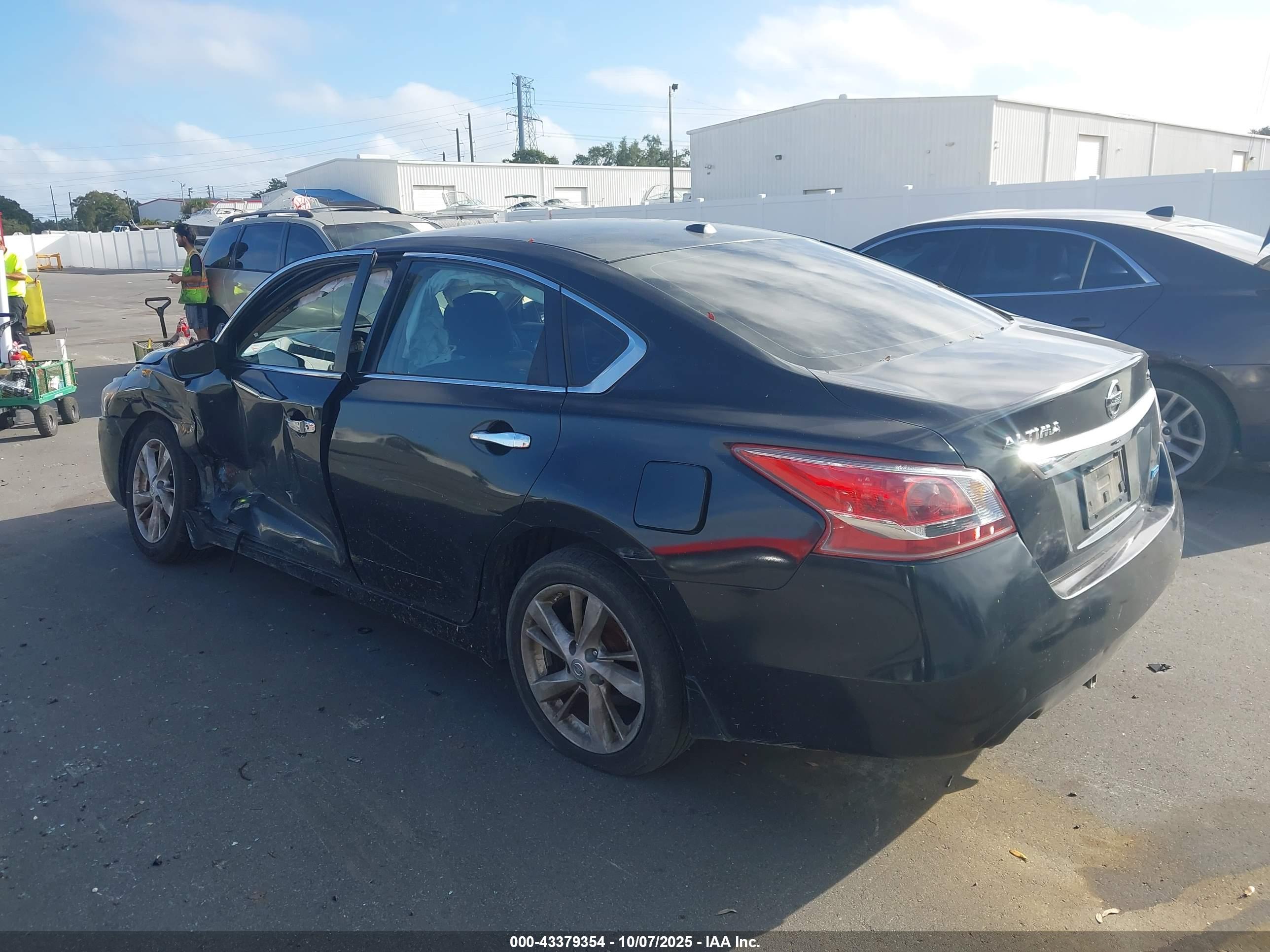 NISSAN ALTIMA image 3