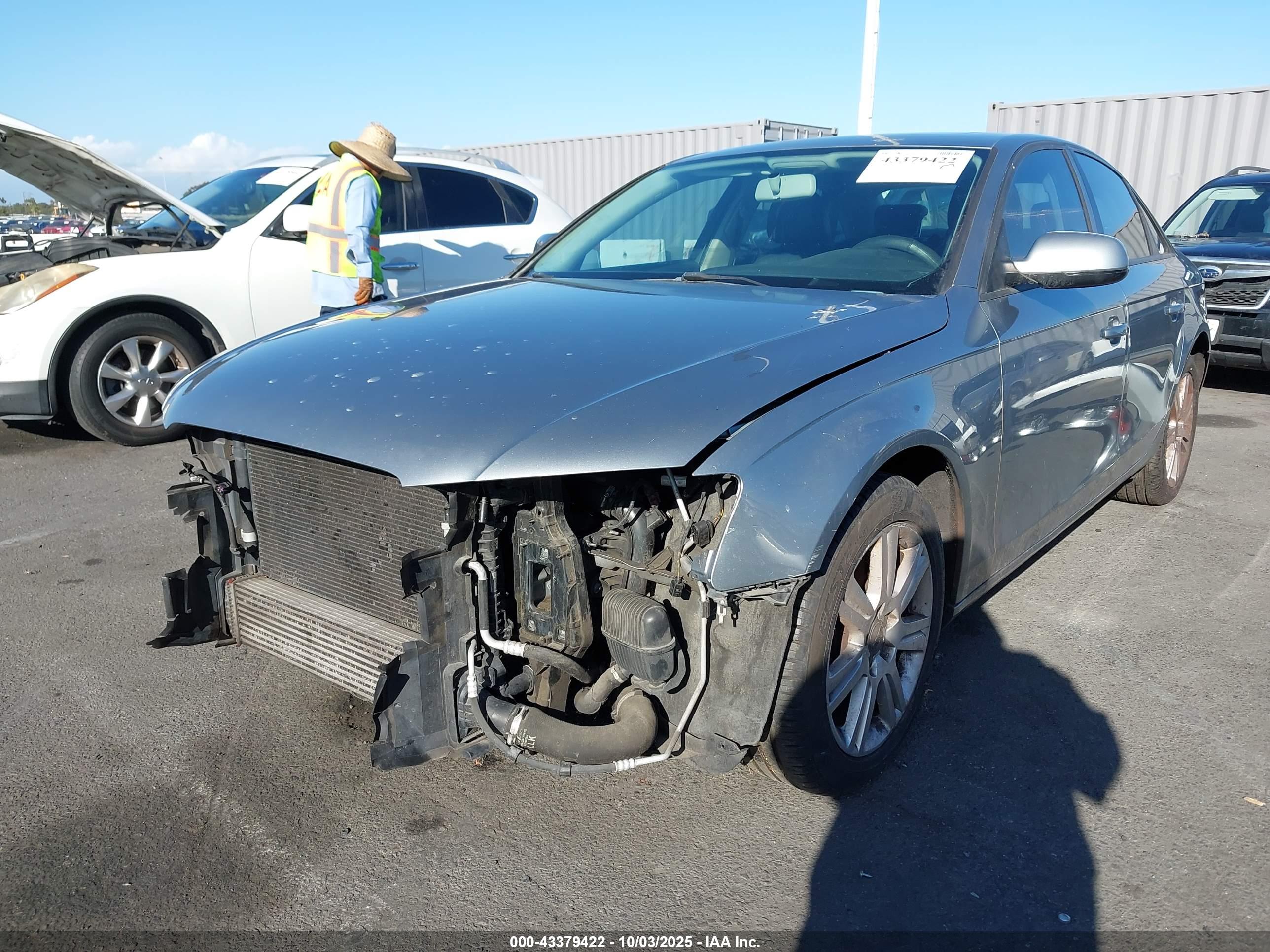 AUDI A4 image 2