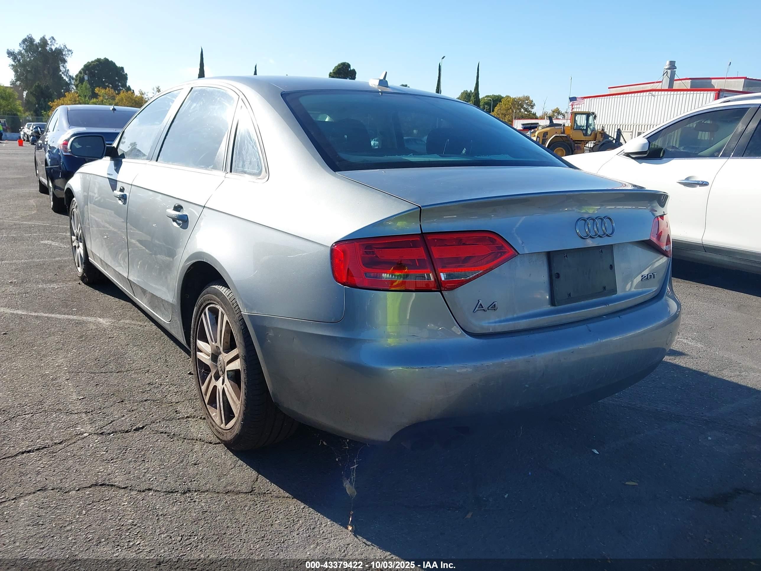 AUDI A4 image 3