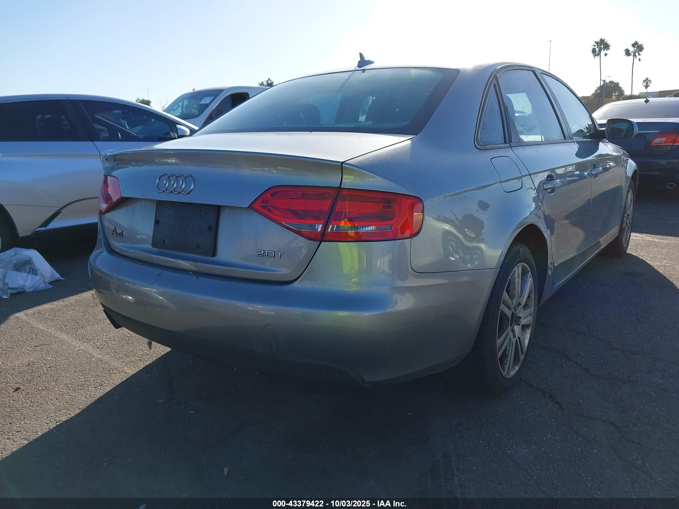 AUDI A4 image 4