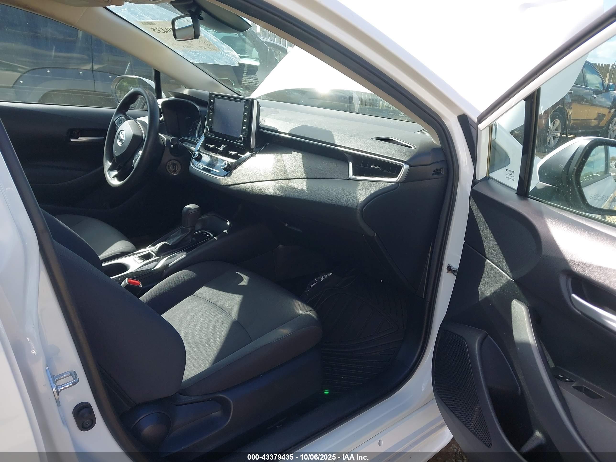 TOYOTA COROLLA image 5