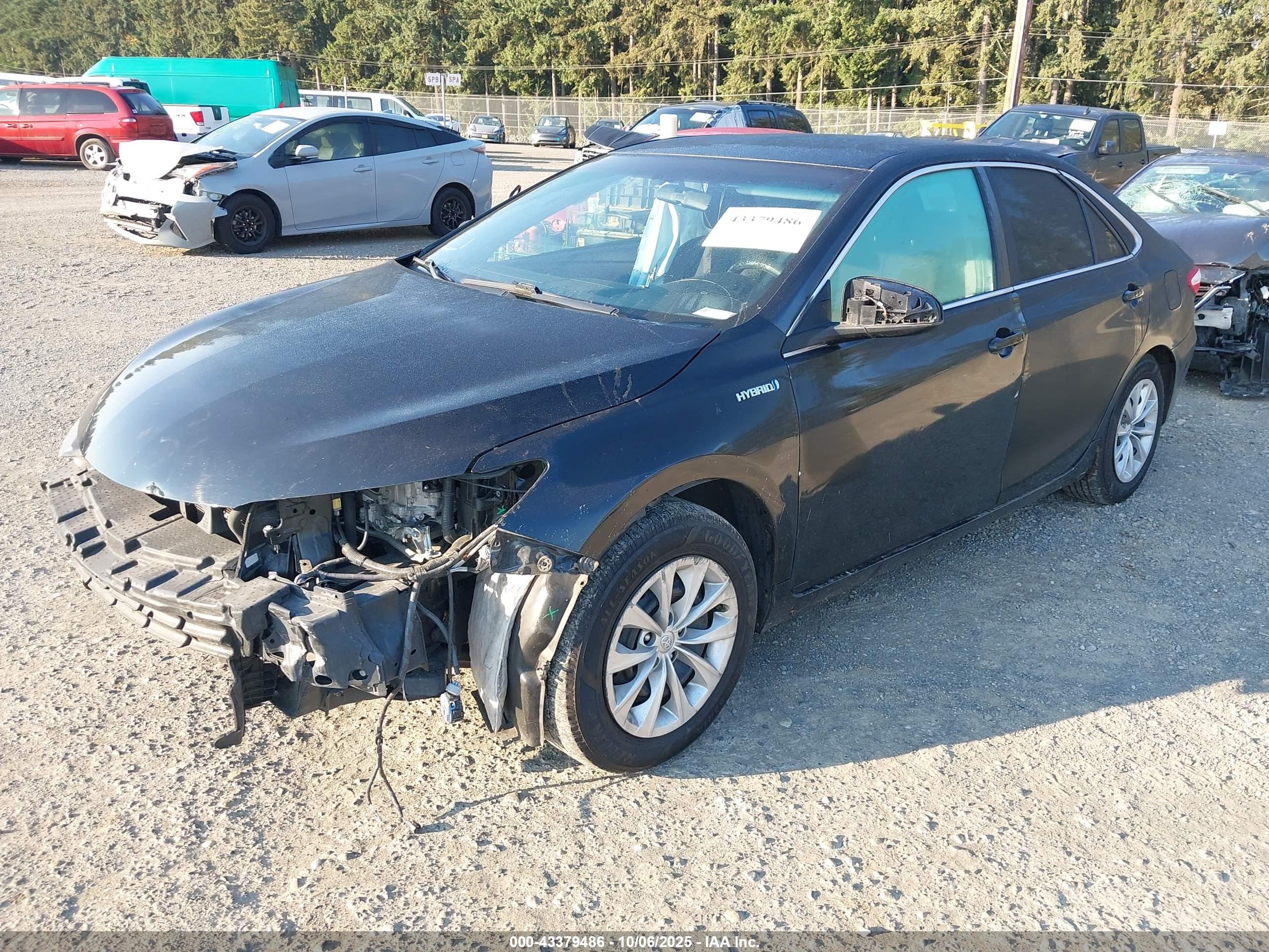TOYOTA CAMRY image 2