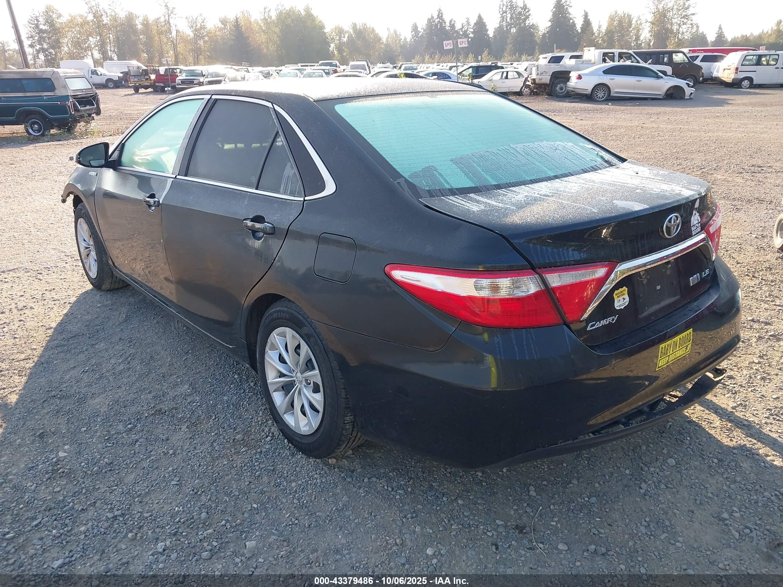 TOYOTA CAMRY image 3
