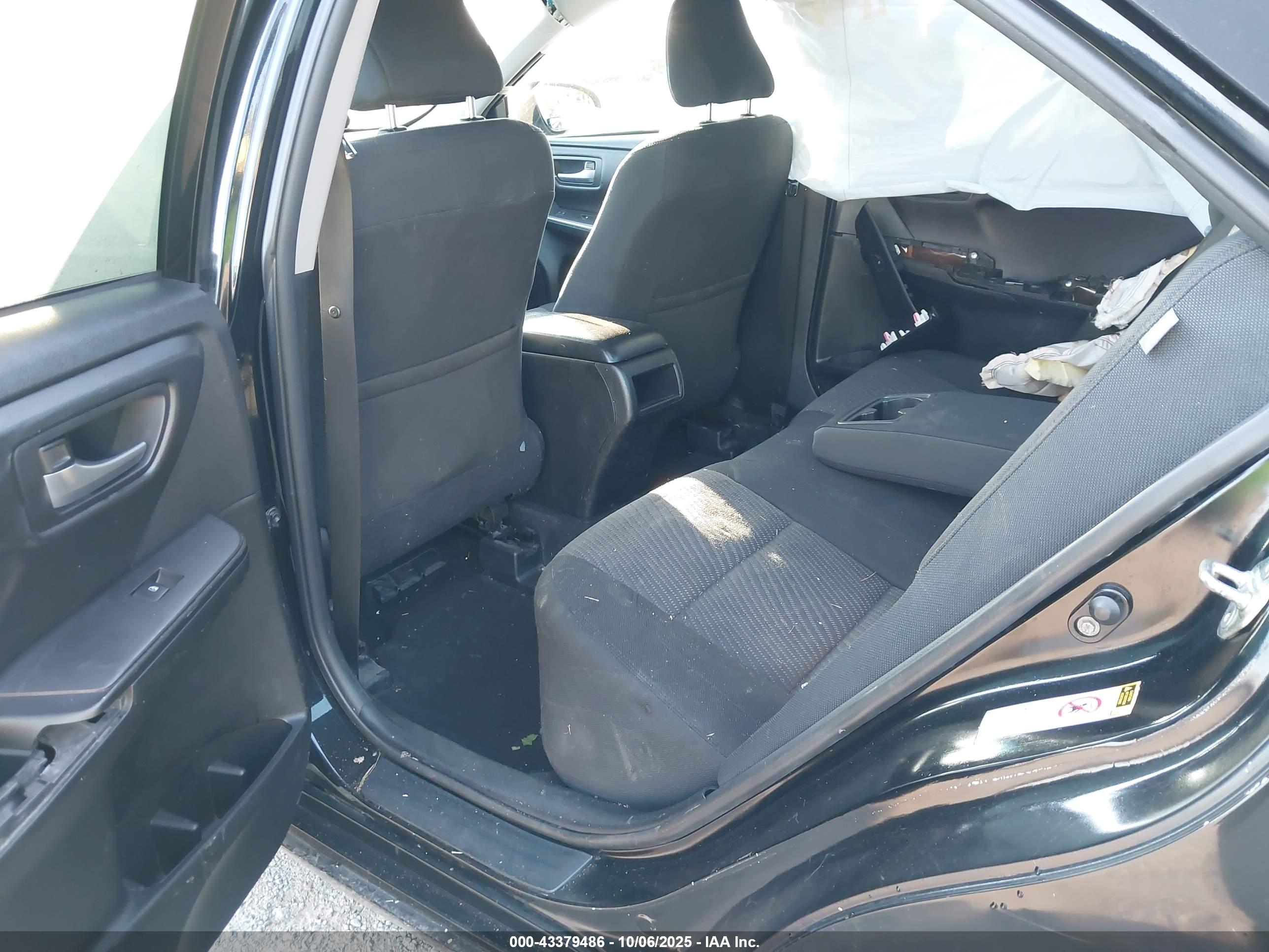 TOYOTA CAMRY image 8