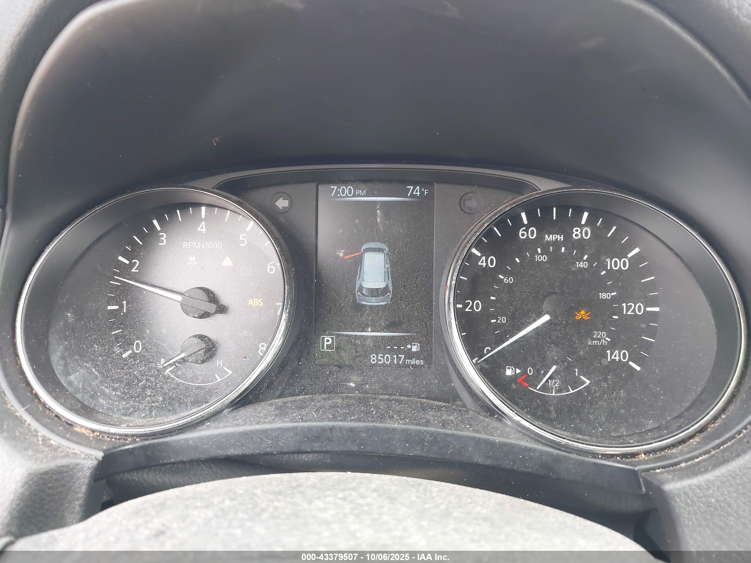 NISSAN ROGUE image 7