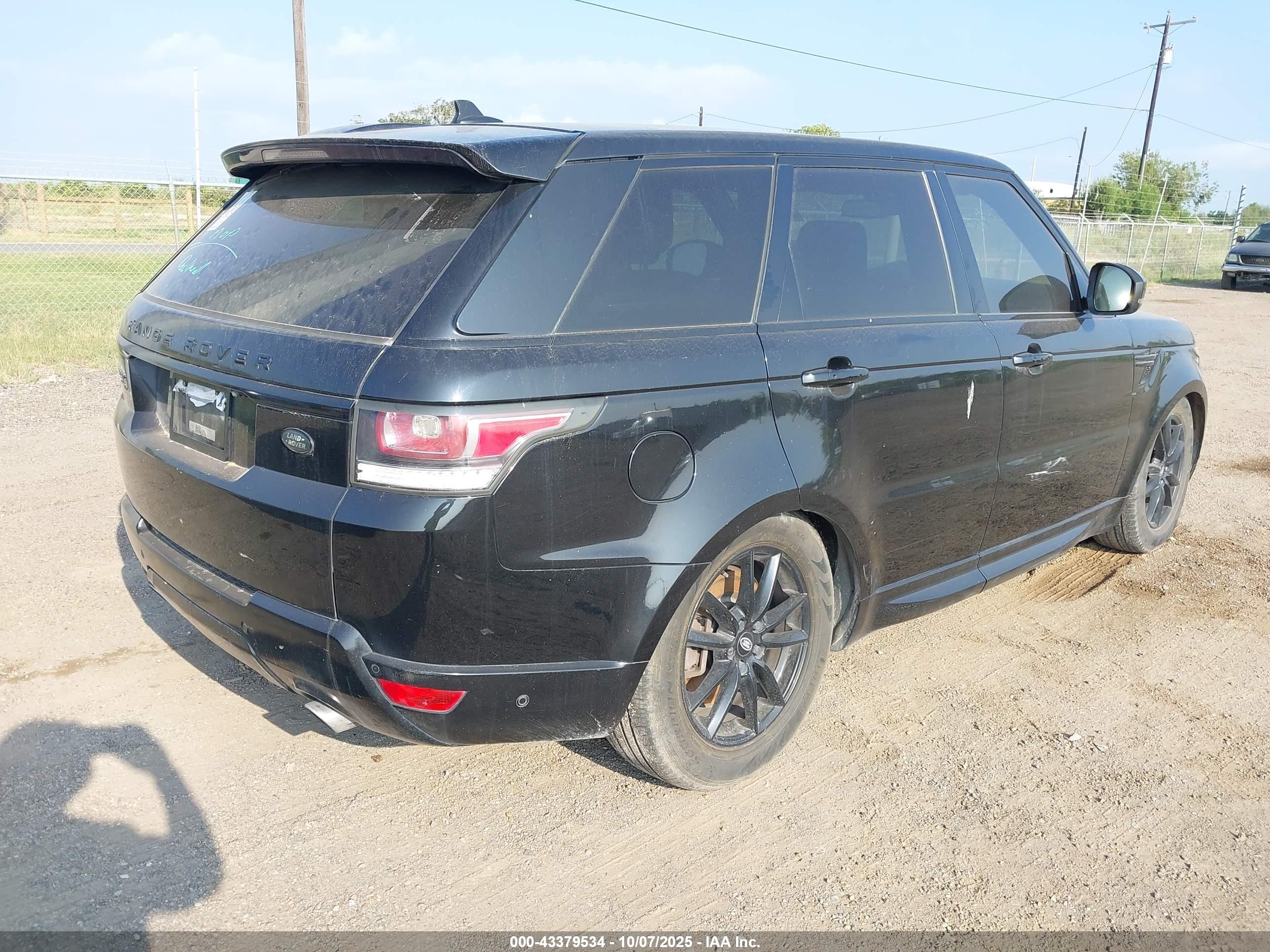 LAND ROVER image 4