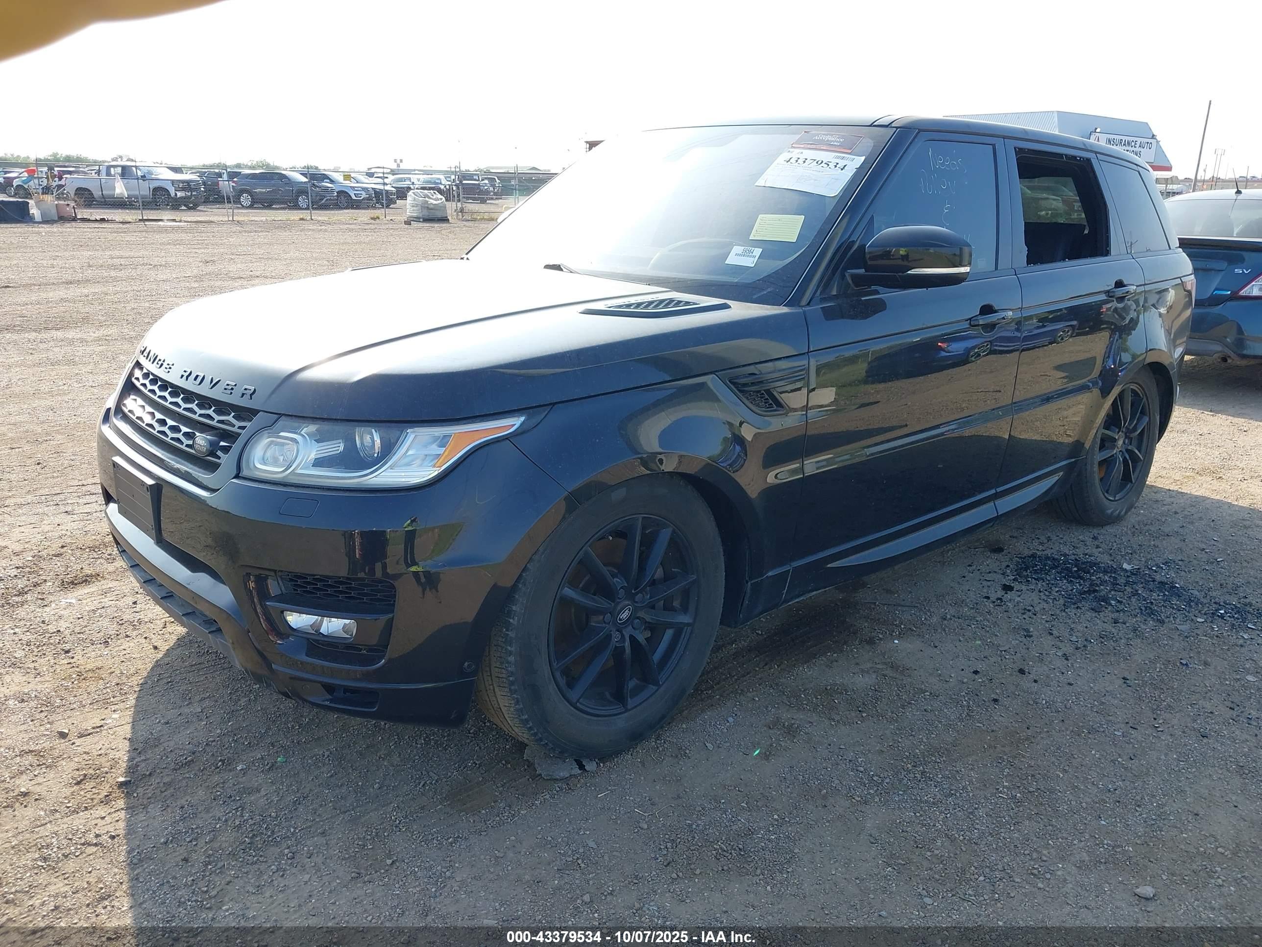 LAND ROVER image 6
