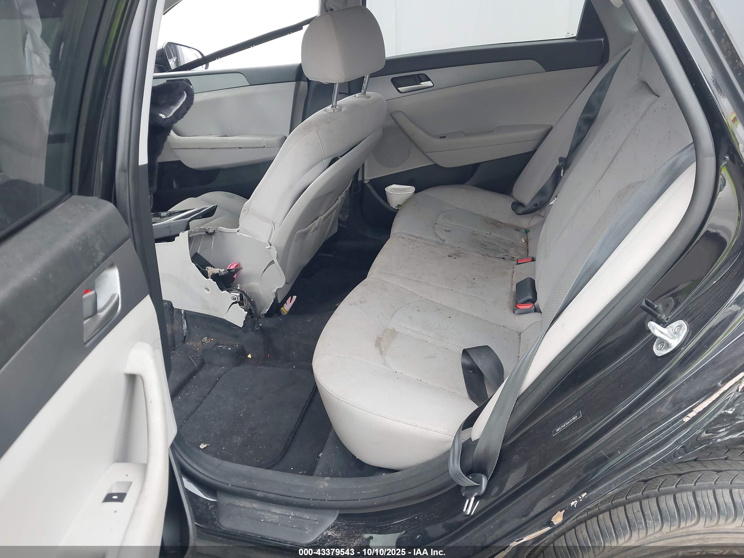 HYUNDAI SONATA image 8