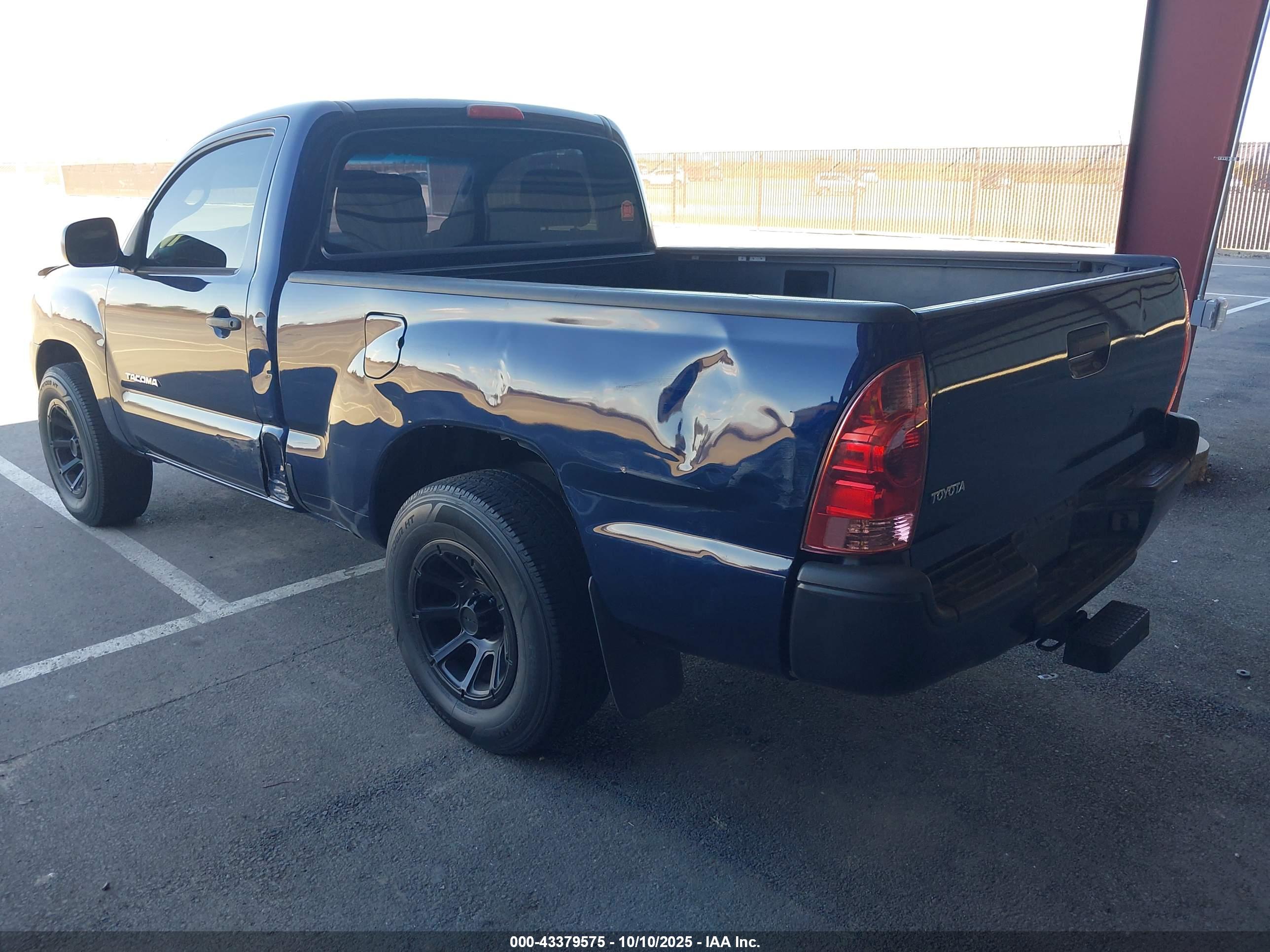 TOYOTA TACOMA image 3
