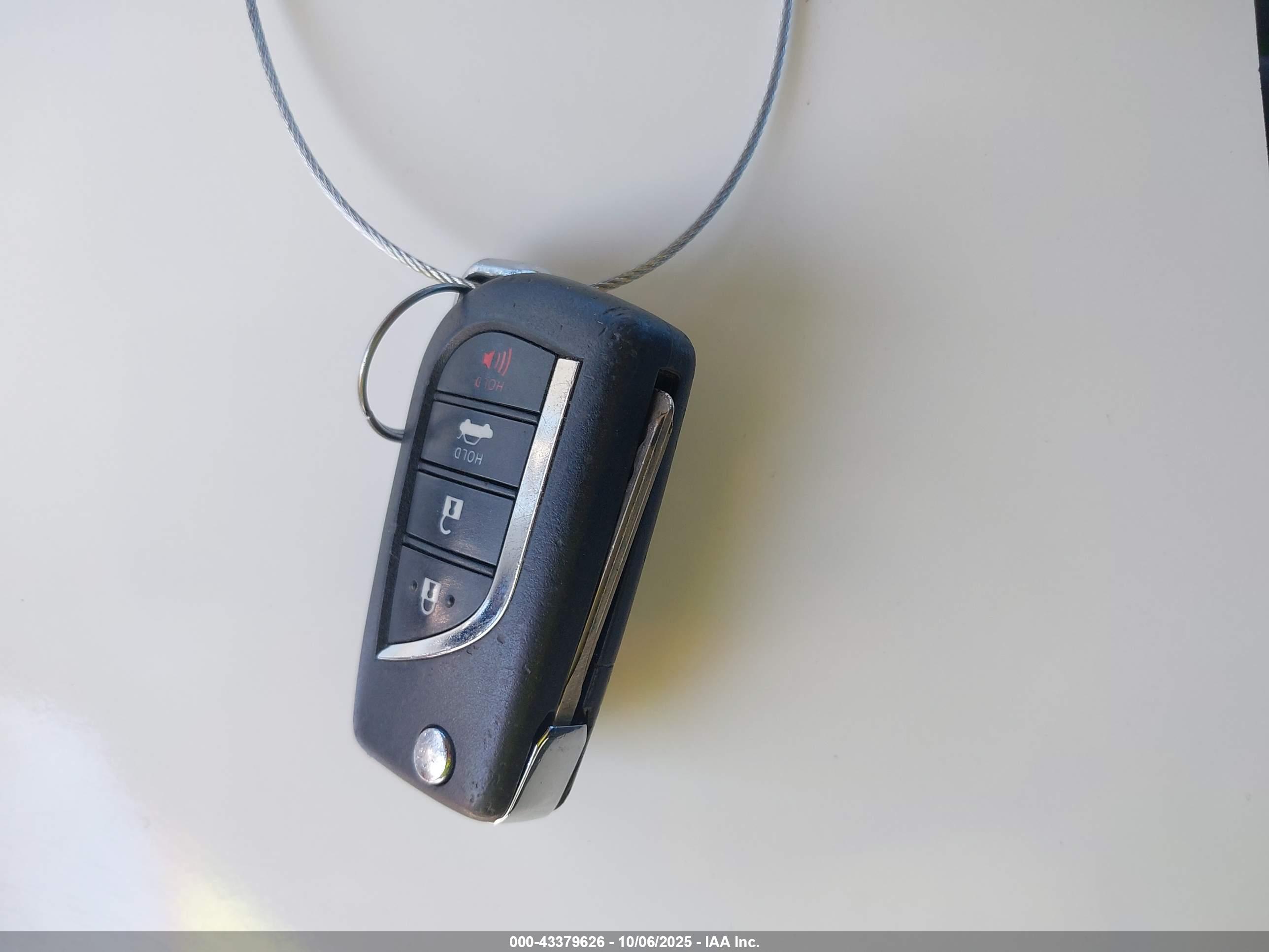 TOYOTA COROLLA image 11