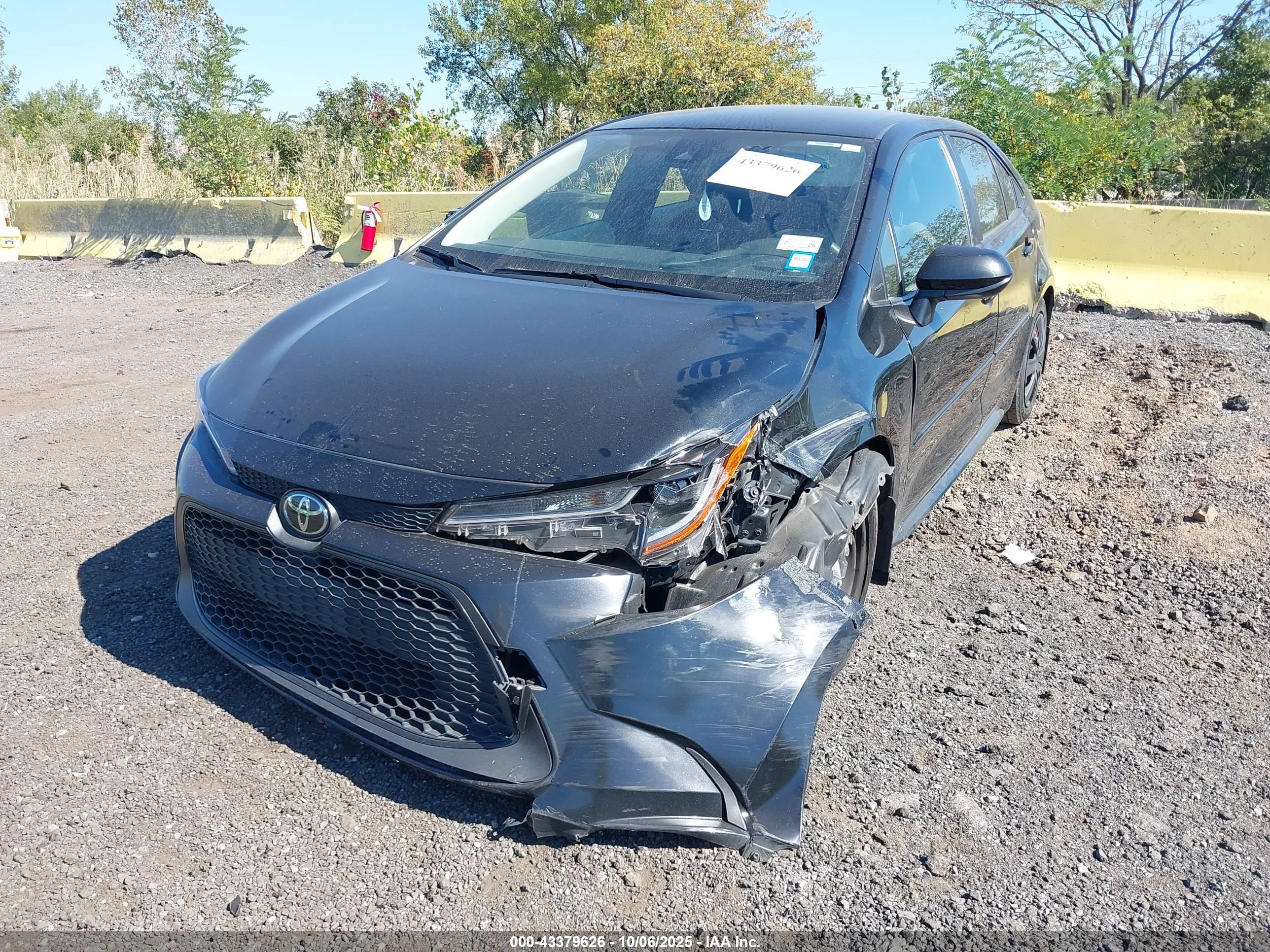 TOYOTA COROLLA image 6