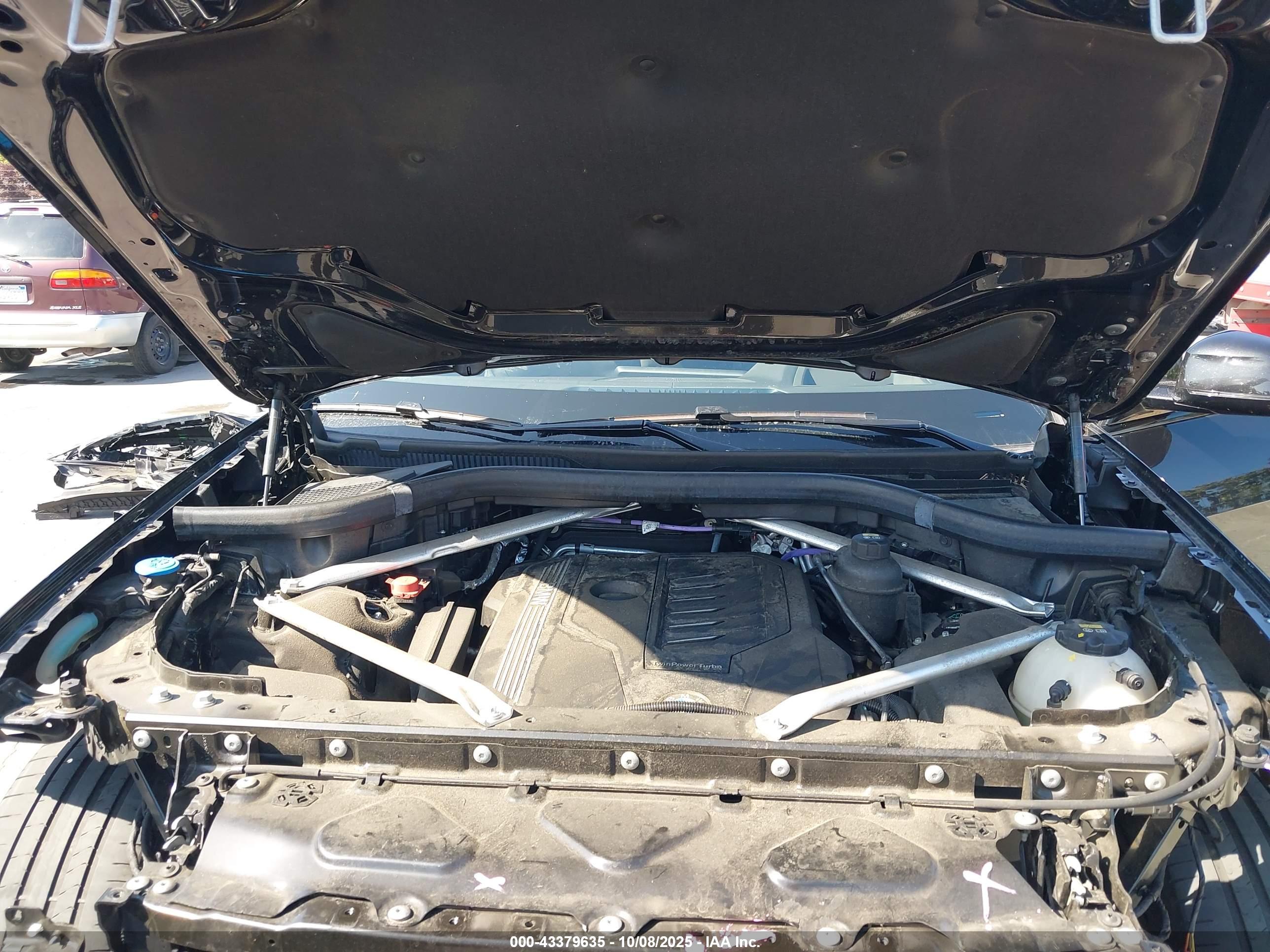 BMW X7 image 10