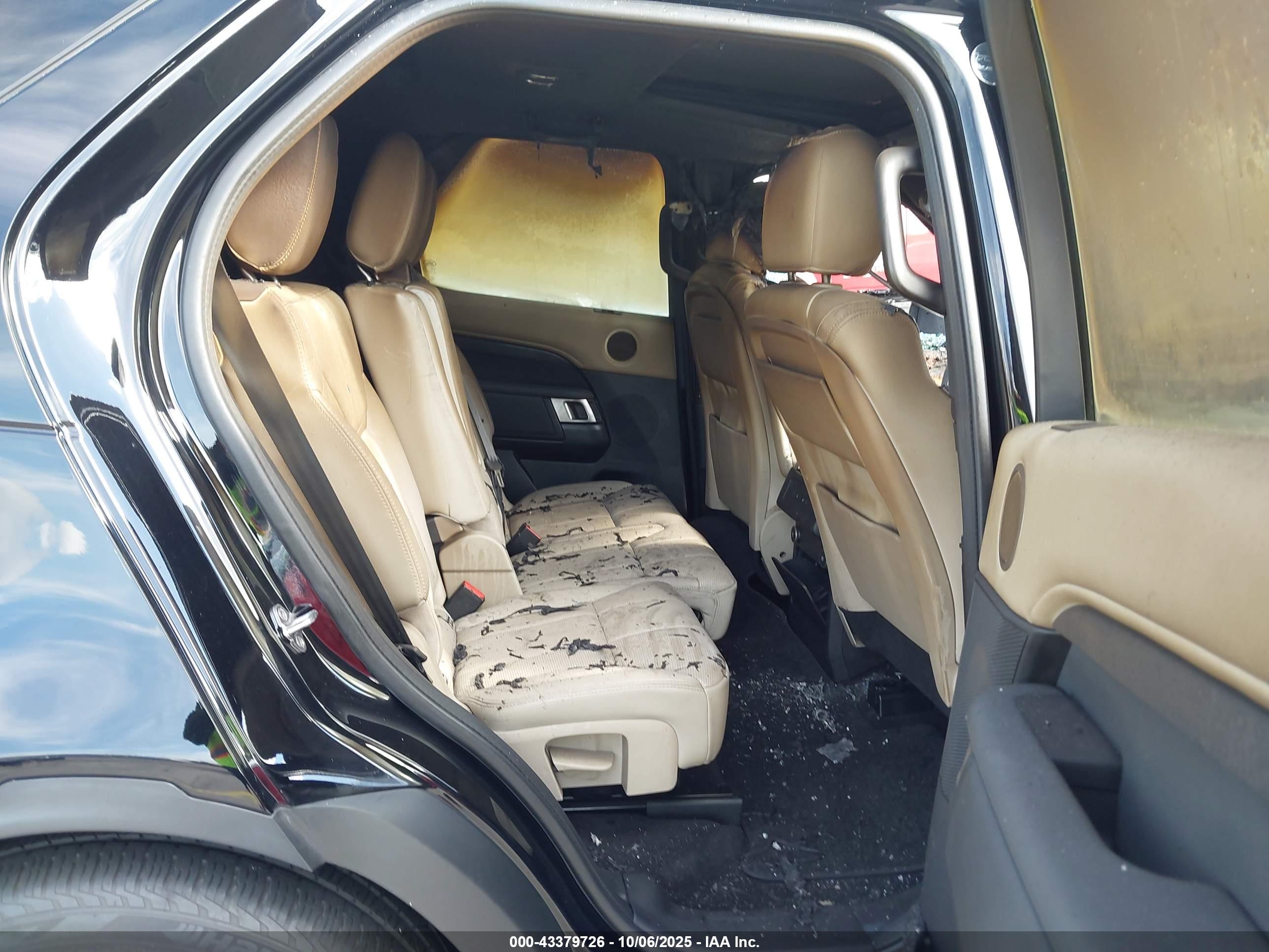 LAND ROVER image 8