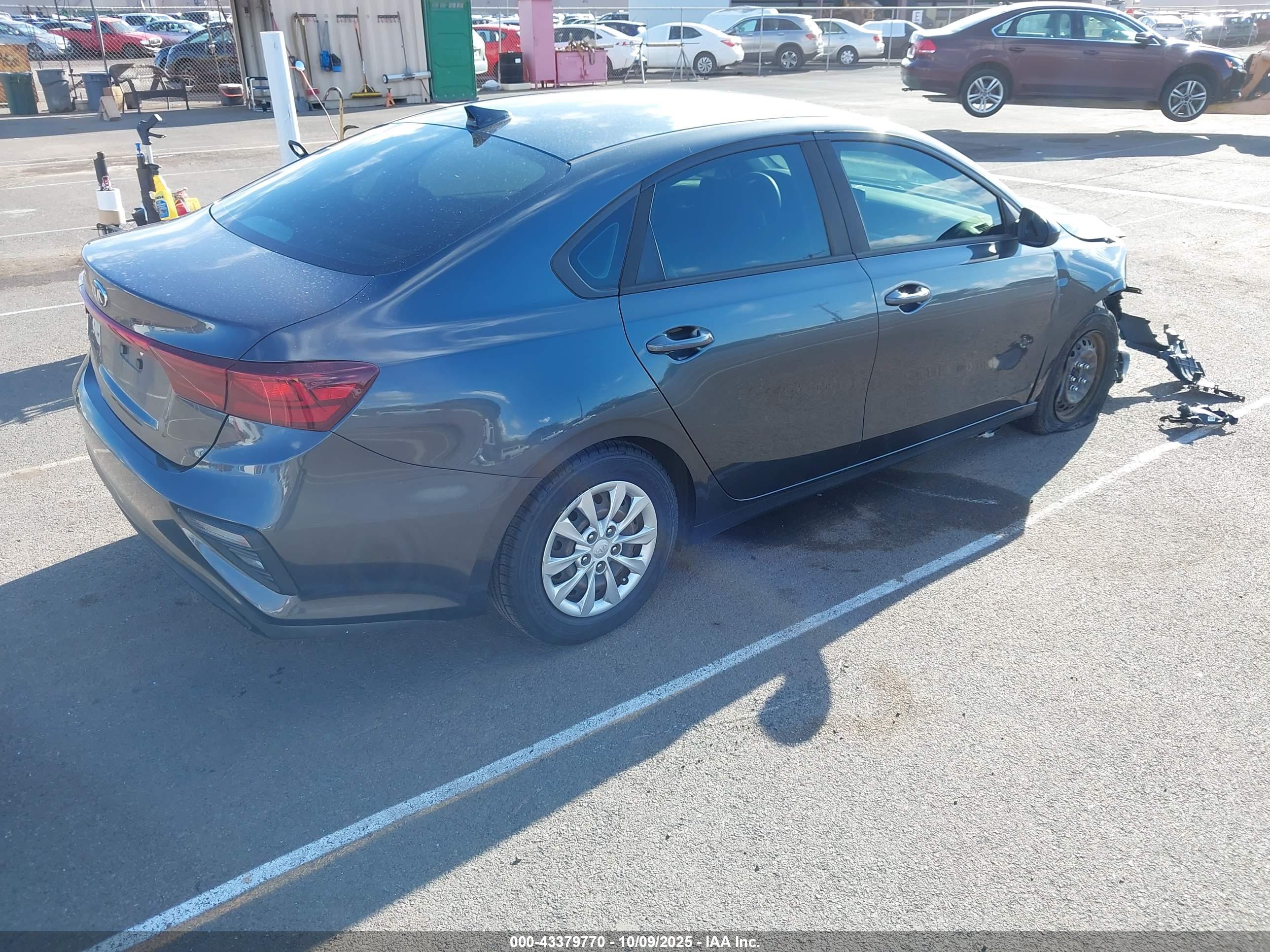 KIA FORTE image 4