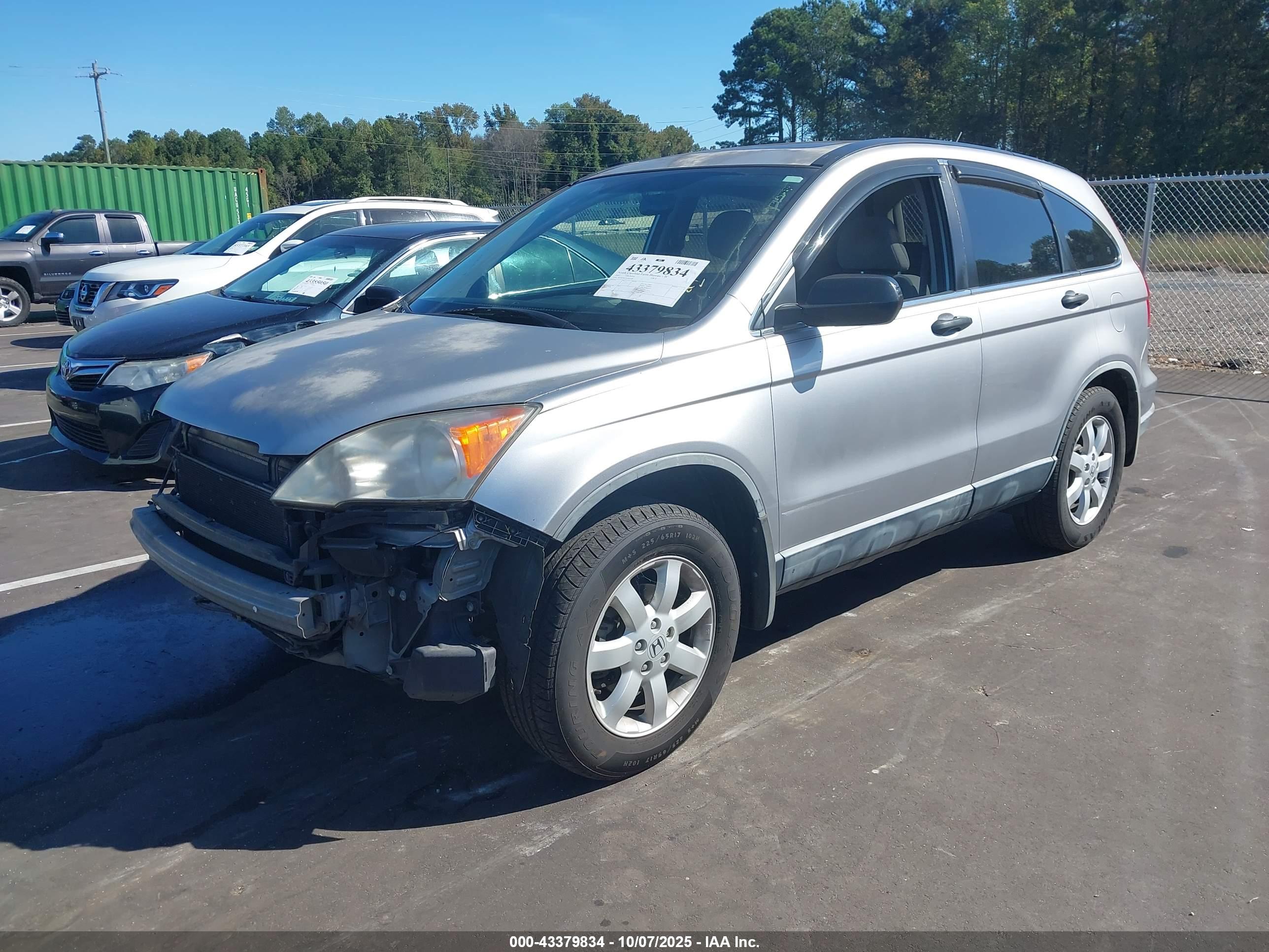 HONDA CR-V image 2