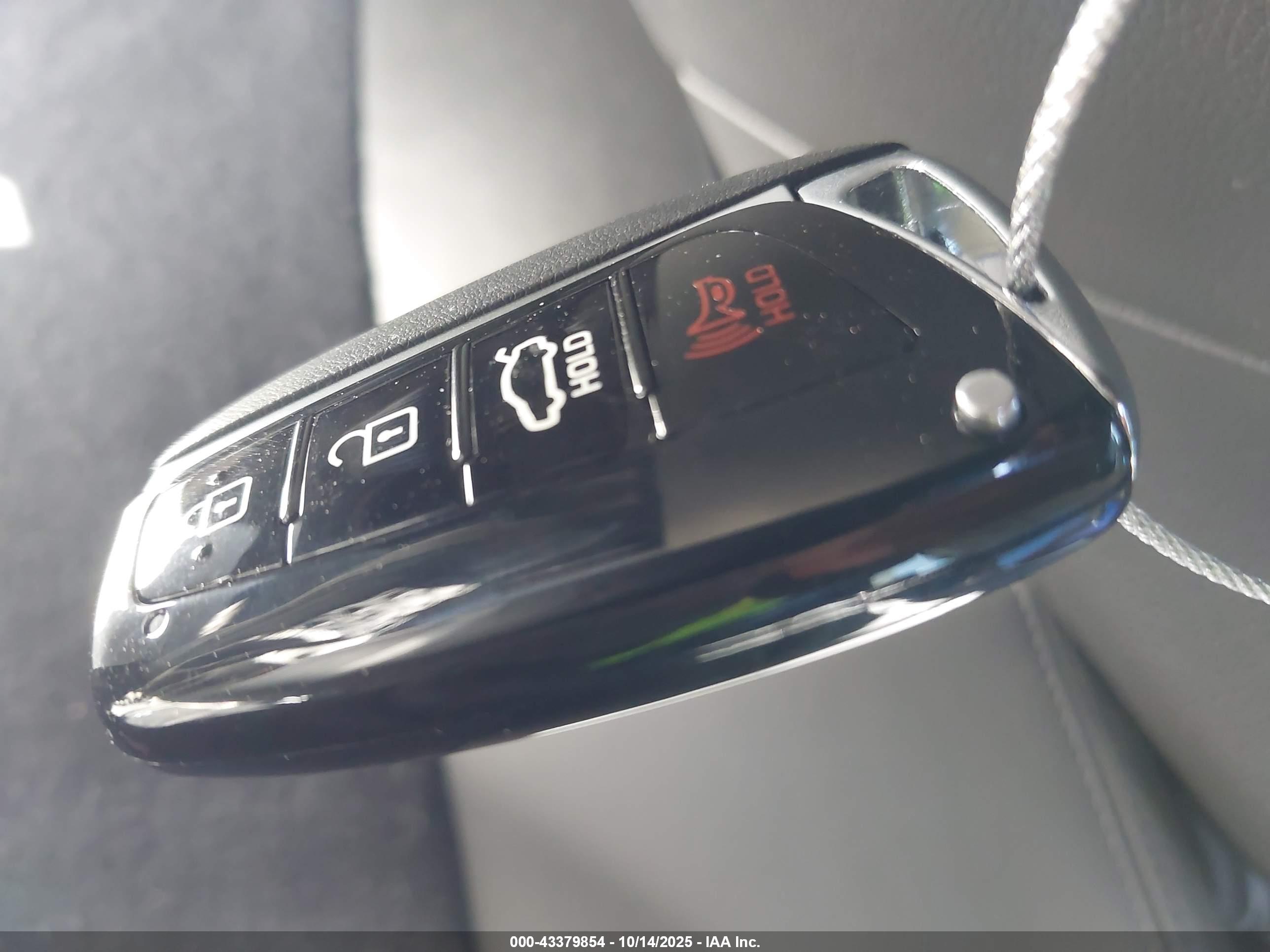 HYUNDAI GENESIS image 11