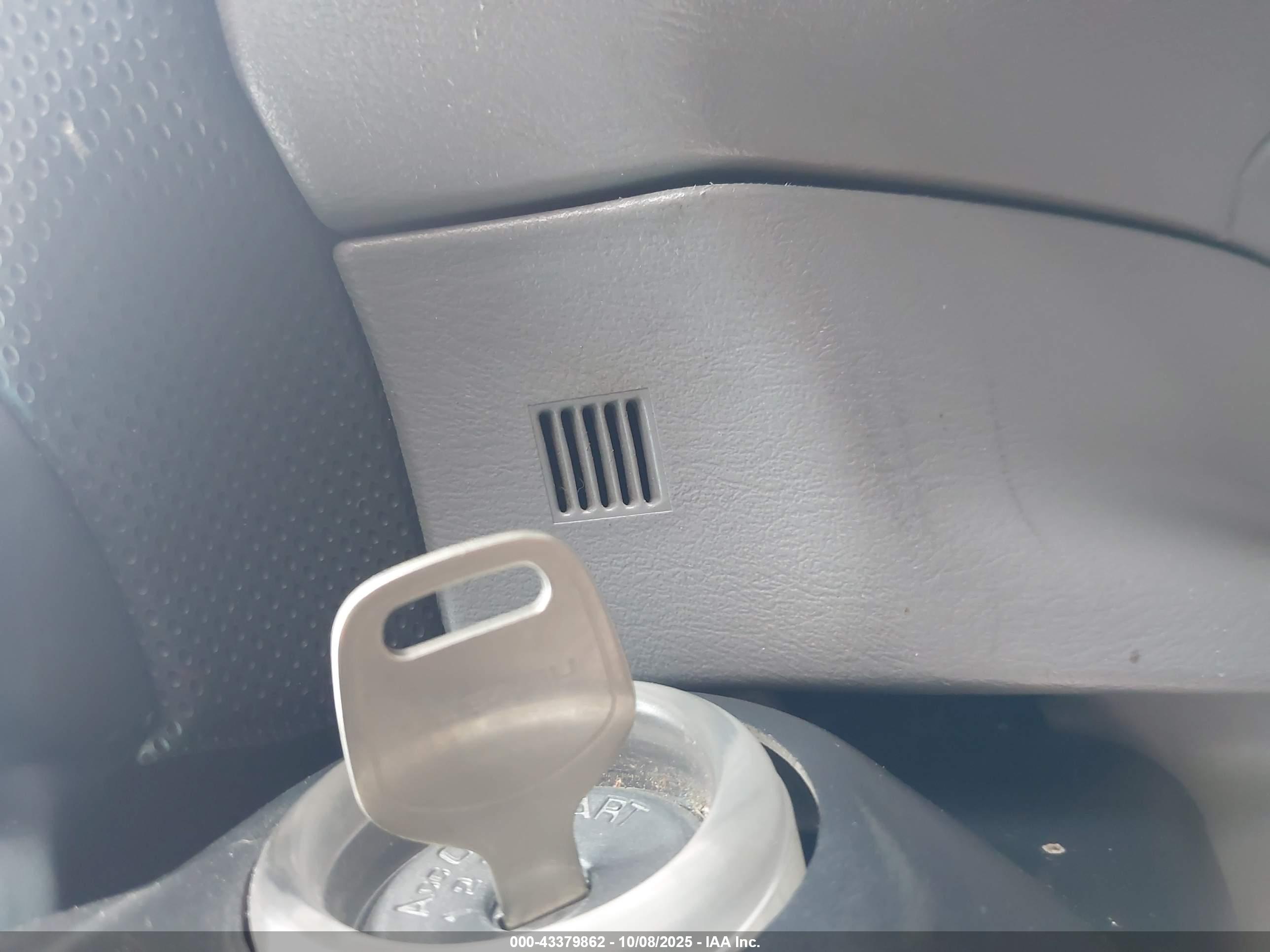 SUBARU FORESTER image 11