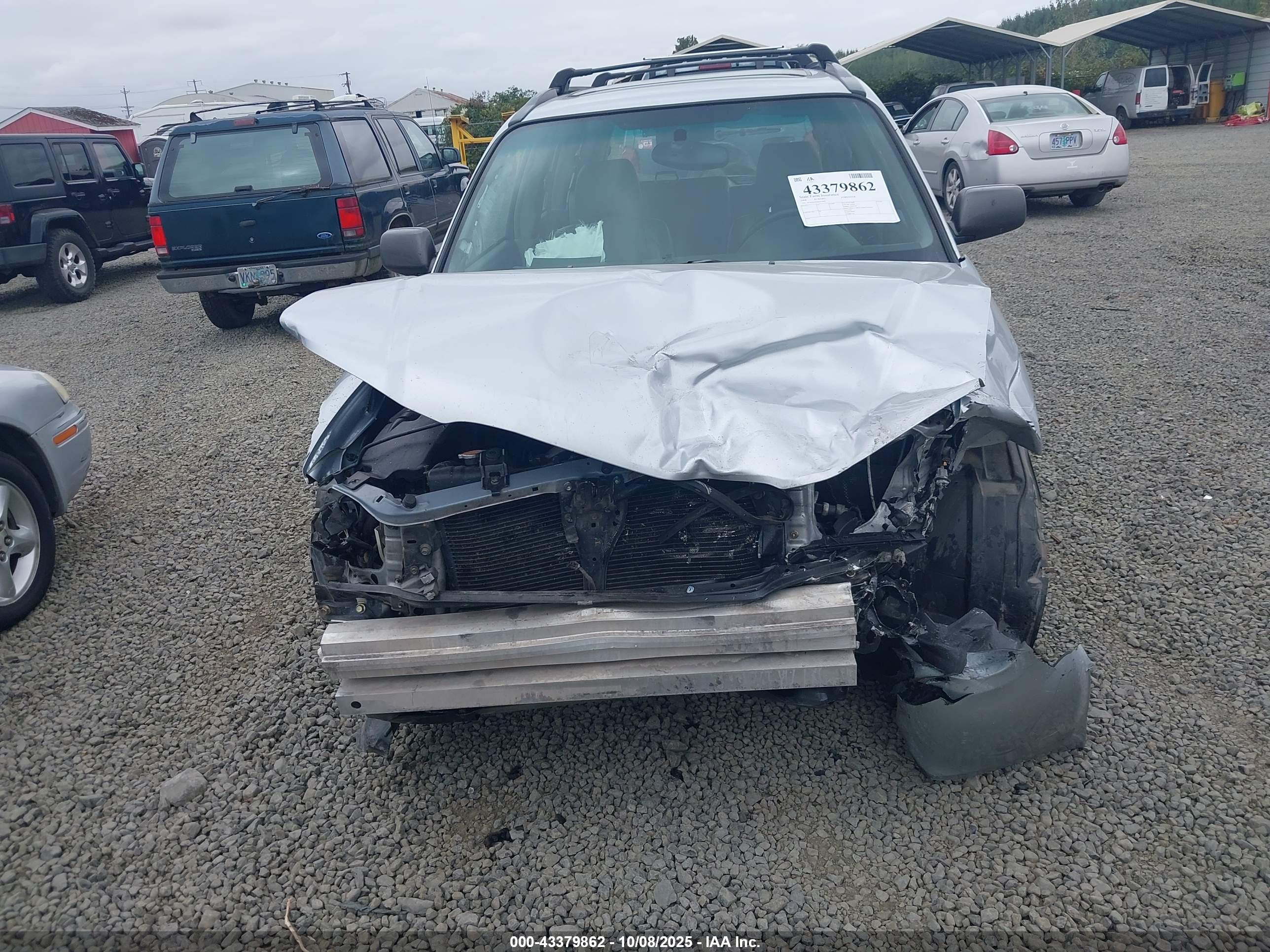 SUBARU FORESTER image 6