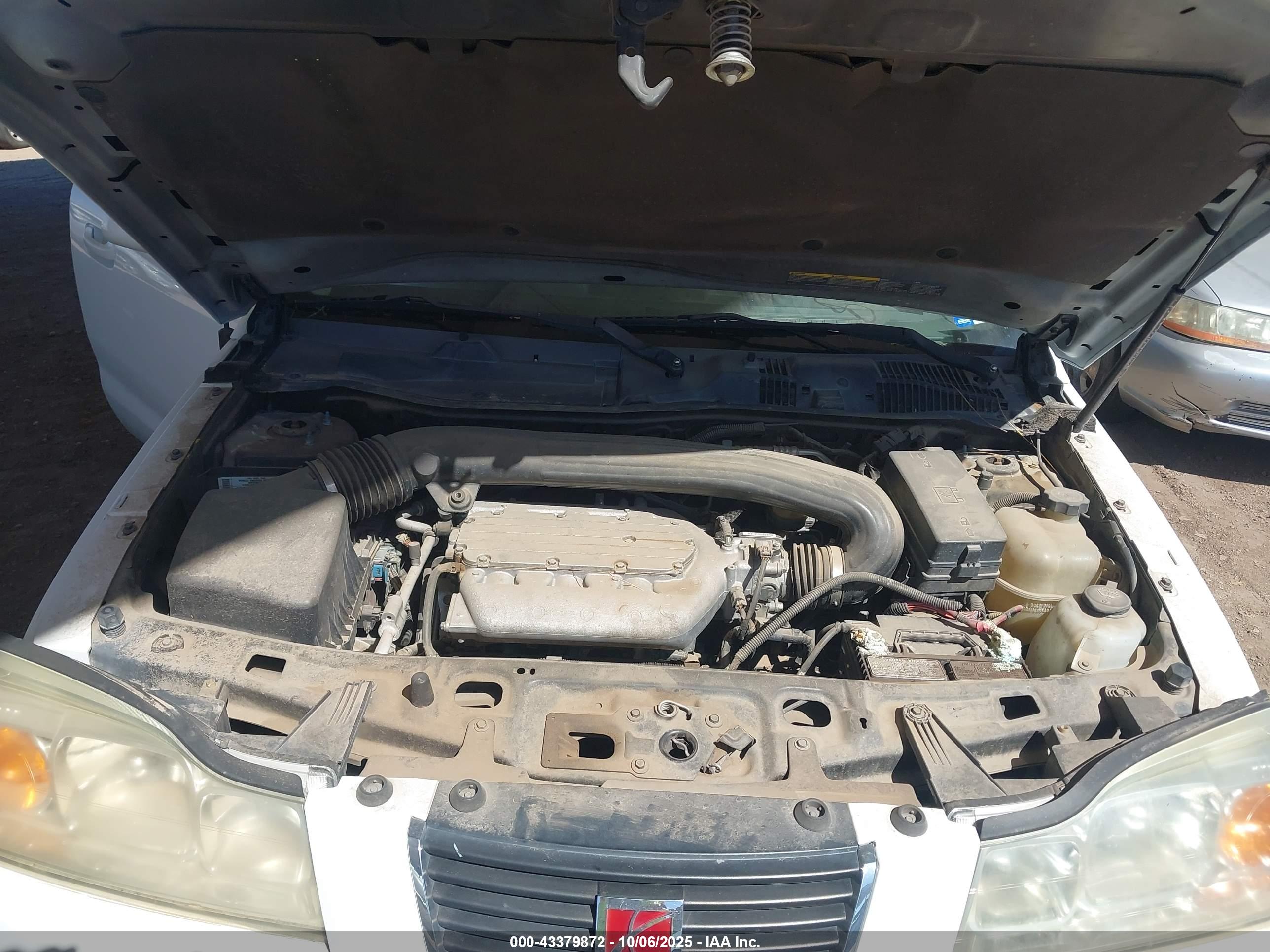 SATURN VUE image 10