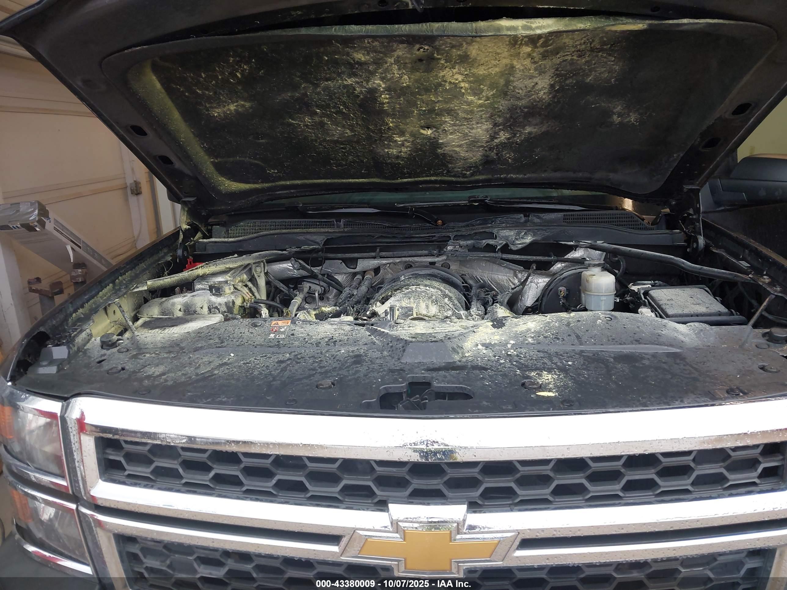 CHEVROLET SILVERADO image 10