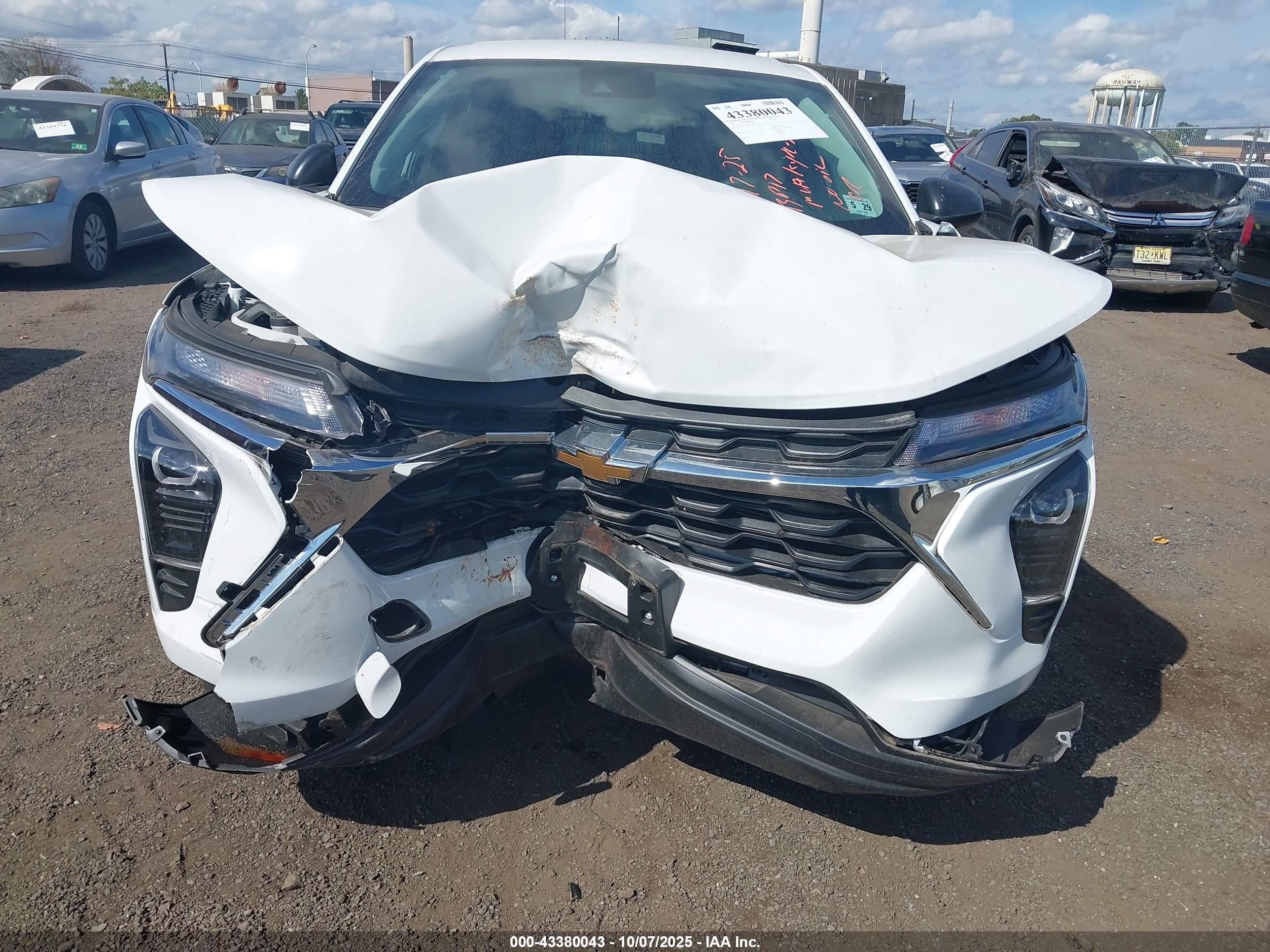 CHEVROLET TRAX image 6