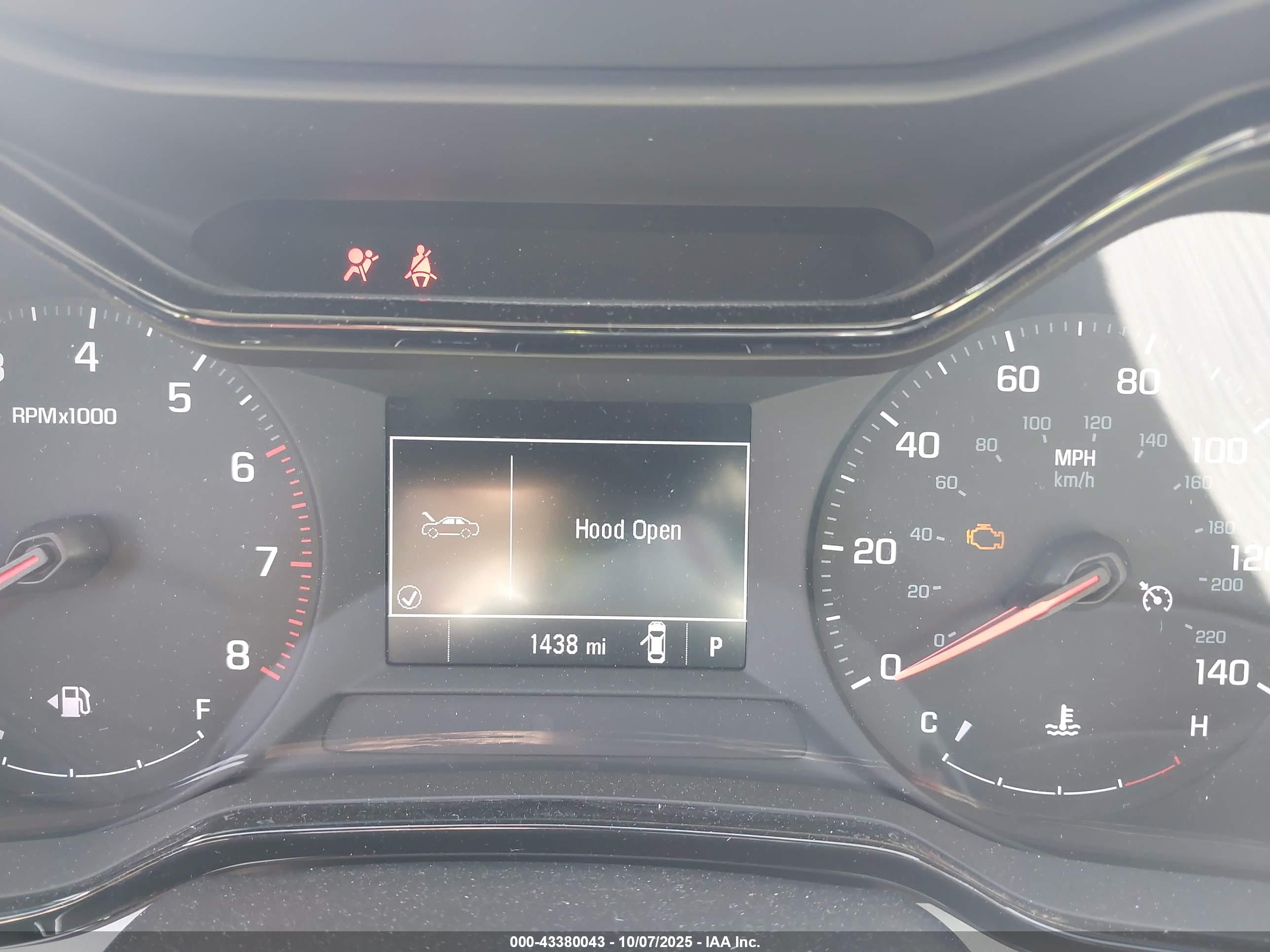 CHEVROLET TRAX image 7