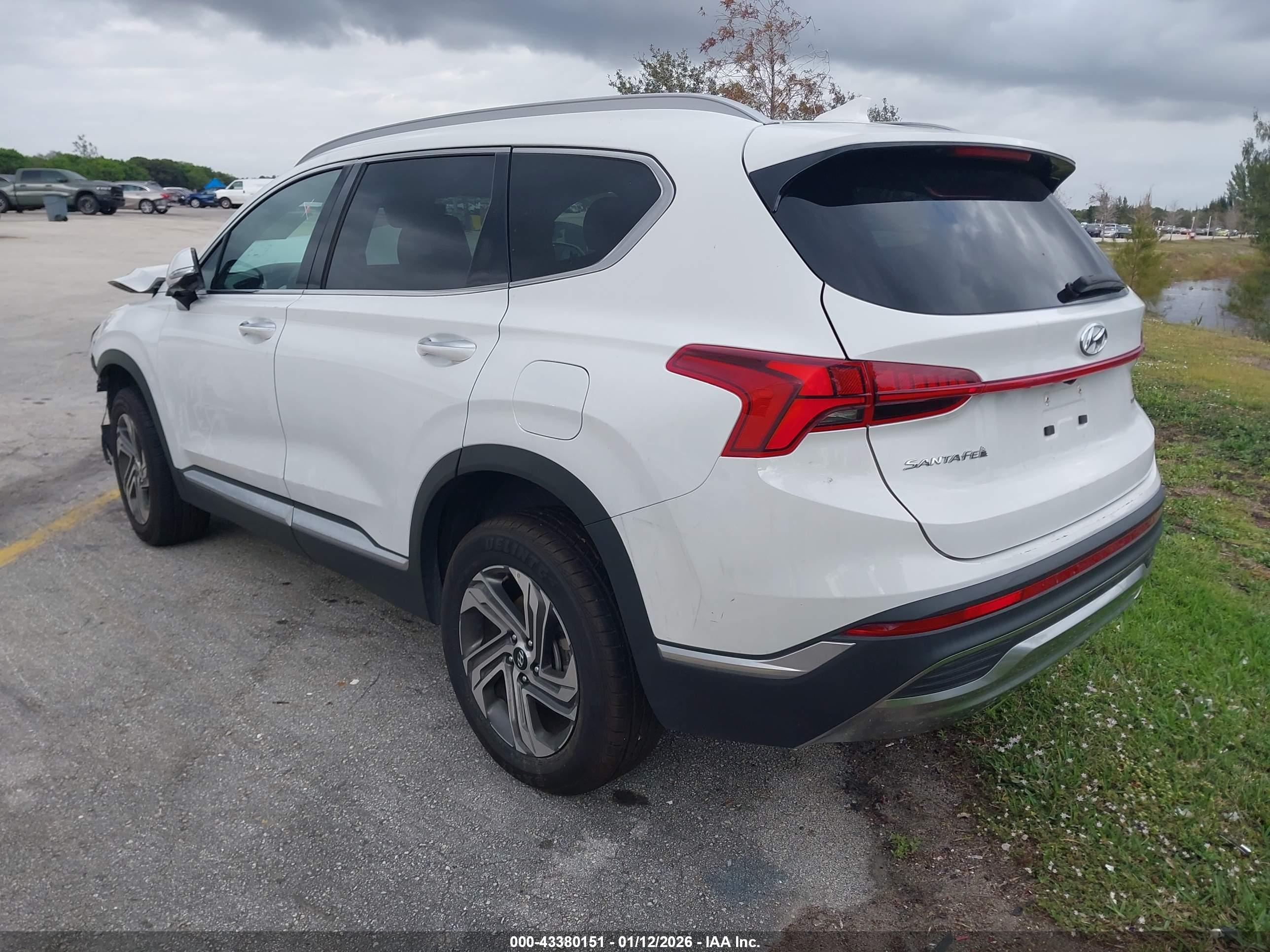 HYUNDAI SANTA image 3