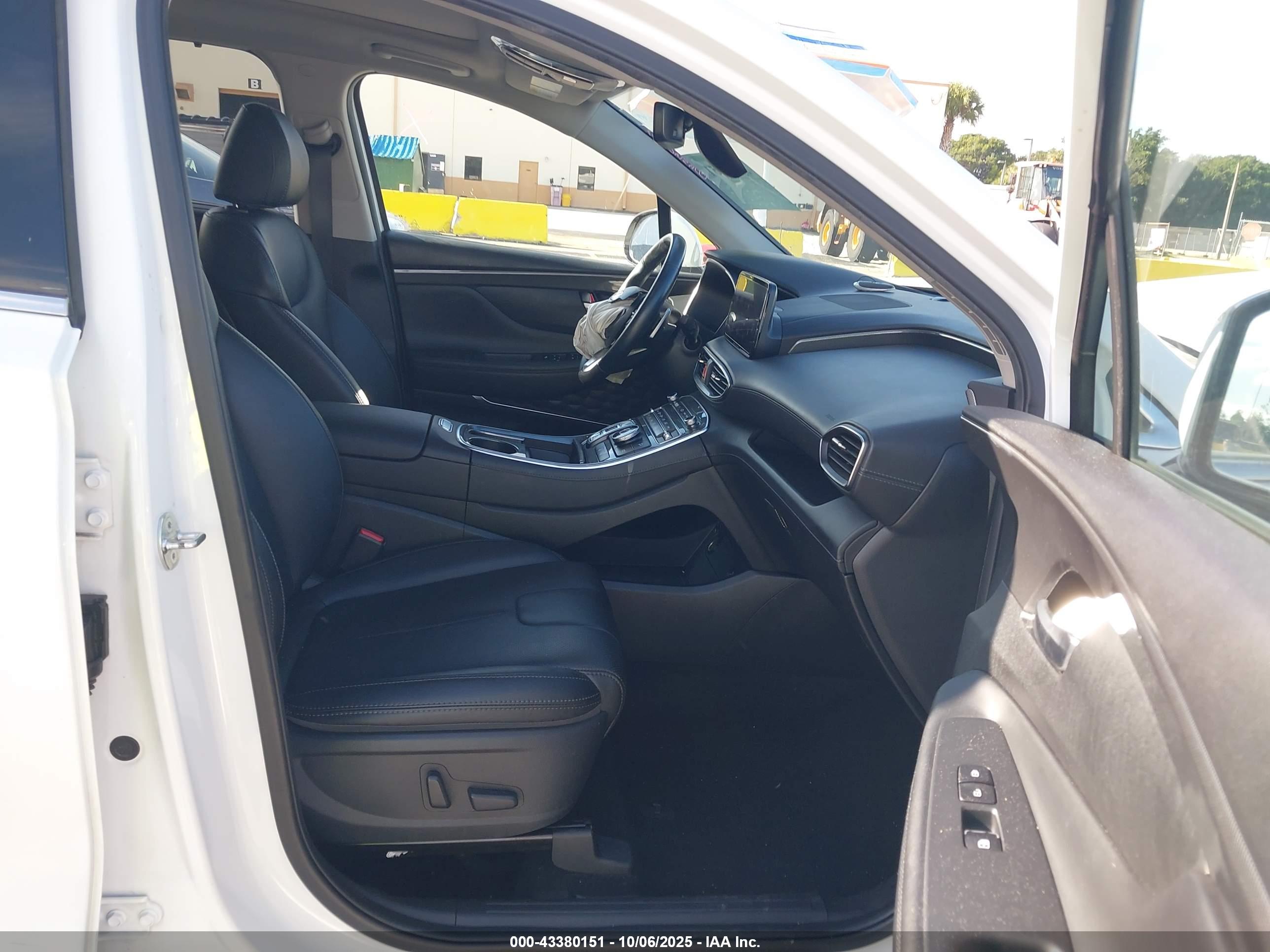 HYUNDAI SANTA image 5