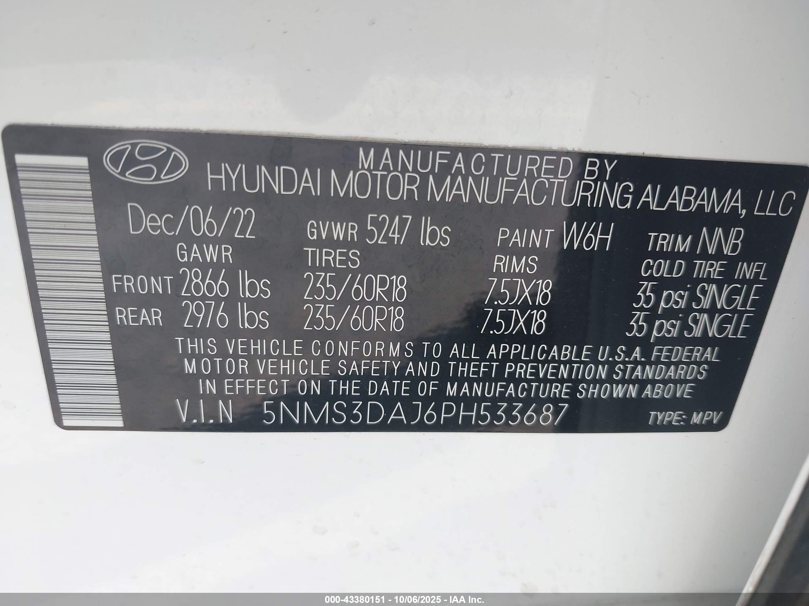 HYUNDAI SANTA image 9