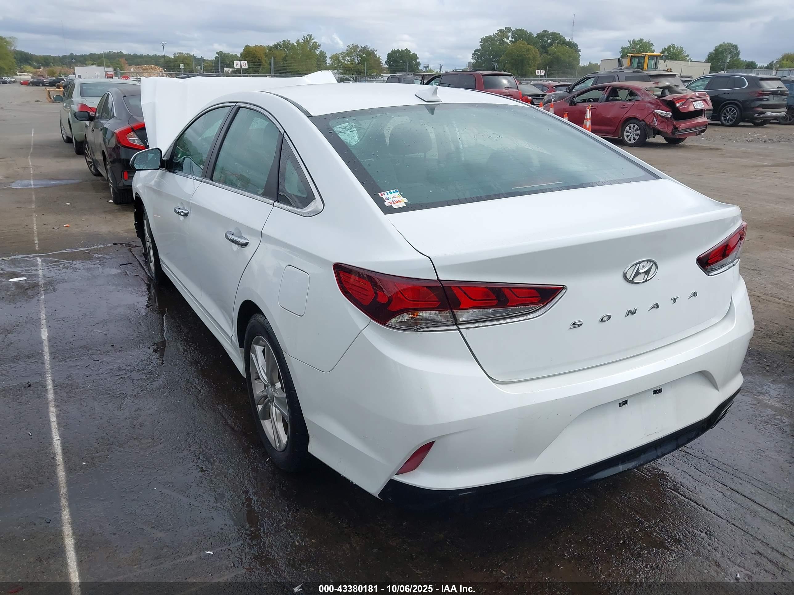HYUNDAI SONATA image 3