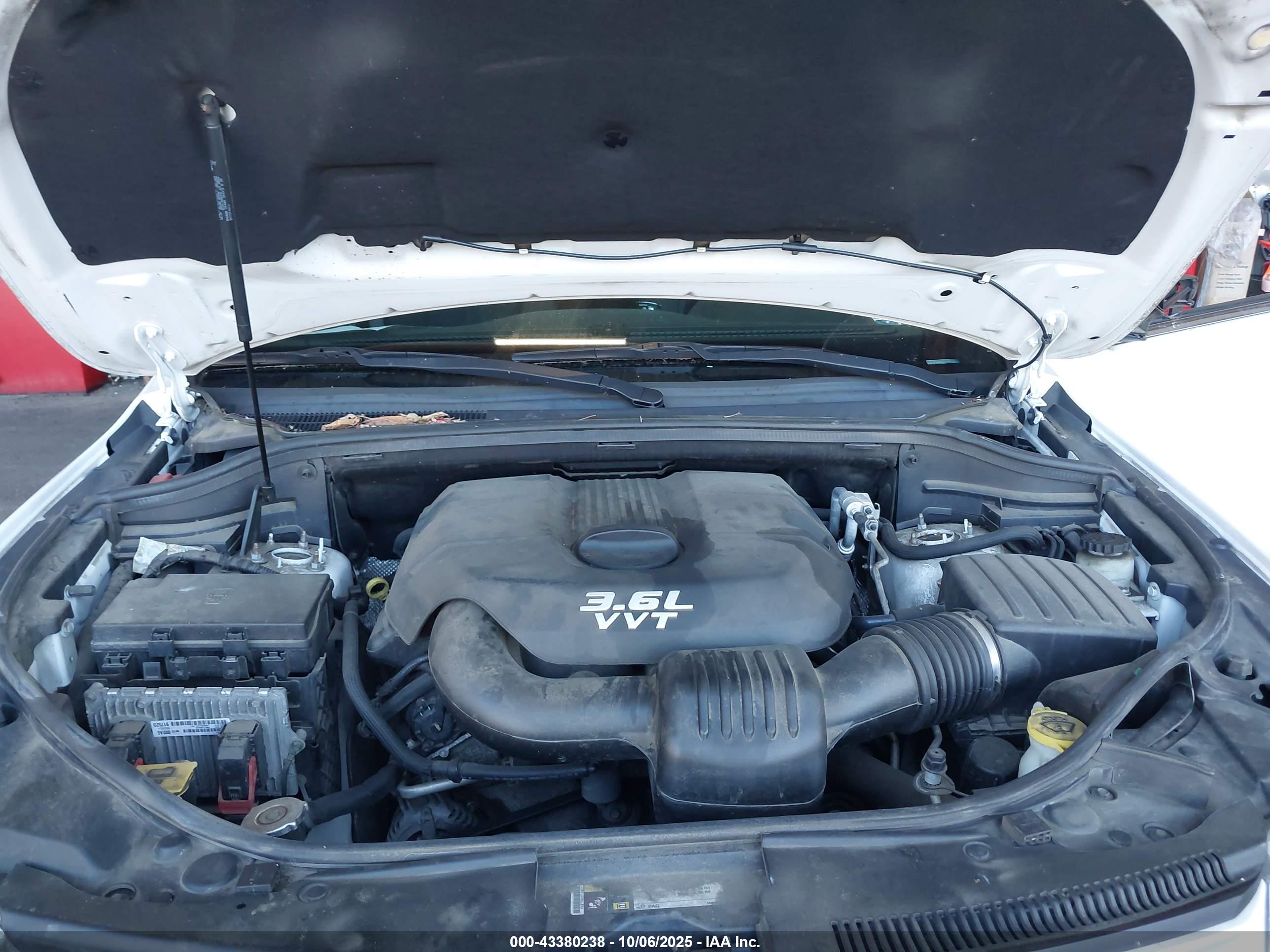 JEEP GRAND image 10