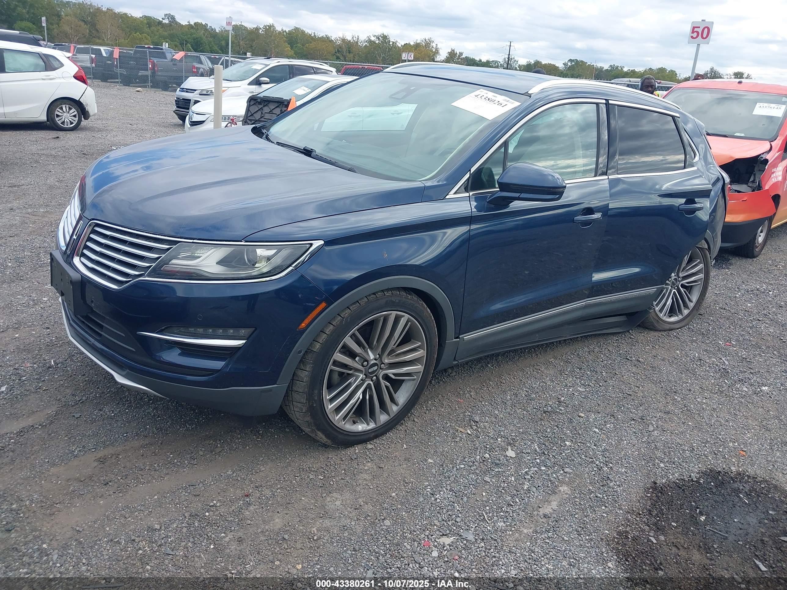LINCOLN MKC image 2