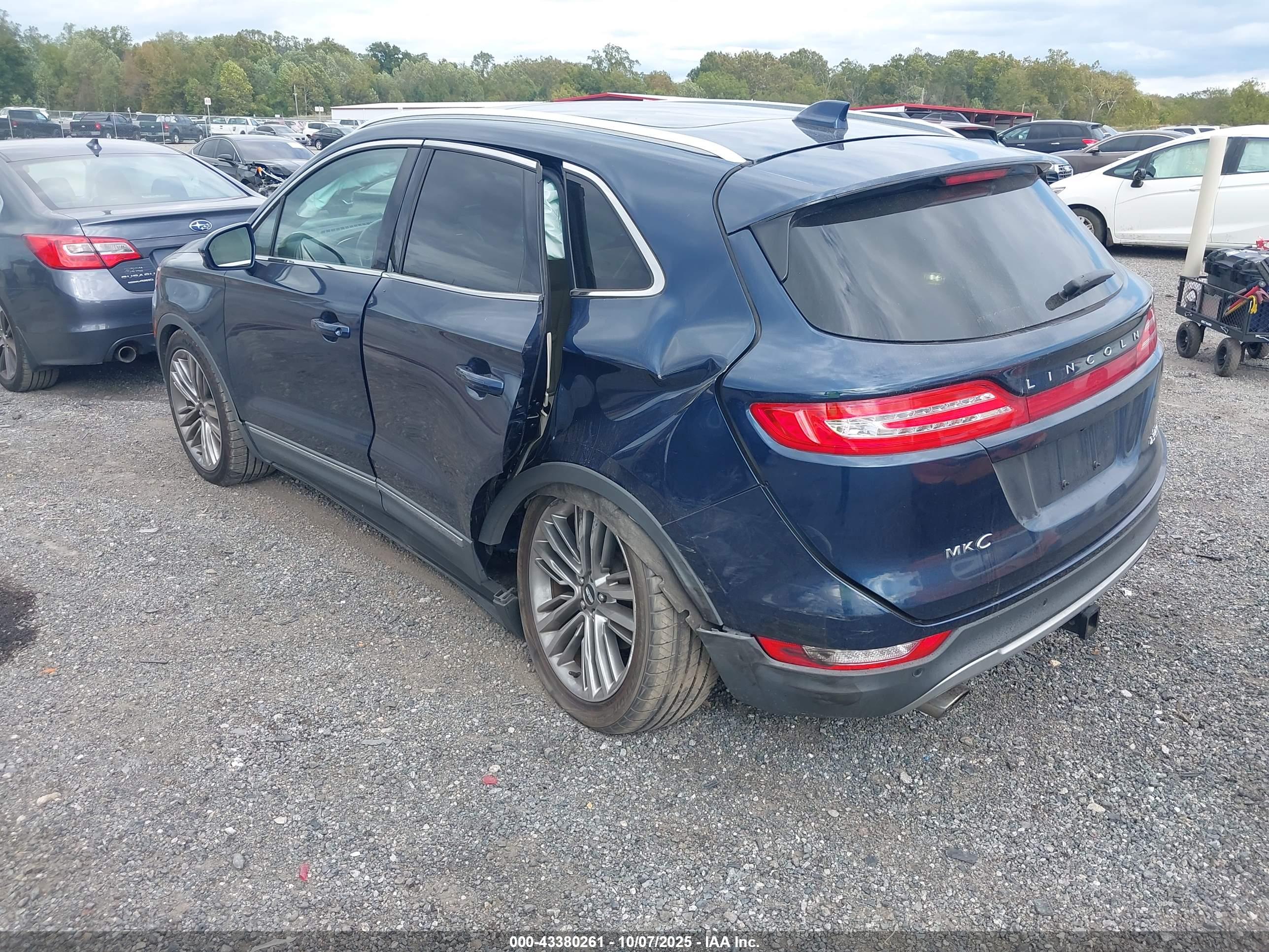LINCOLN MKC image 3