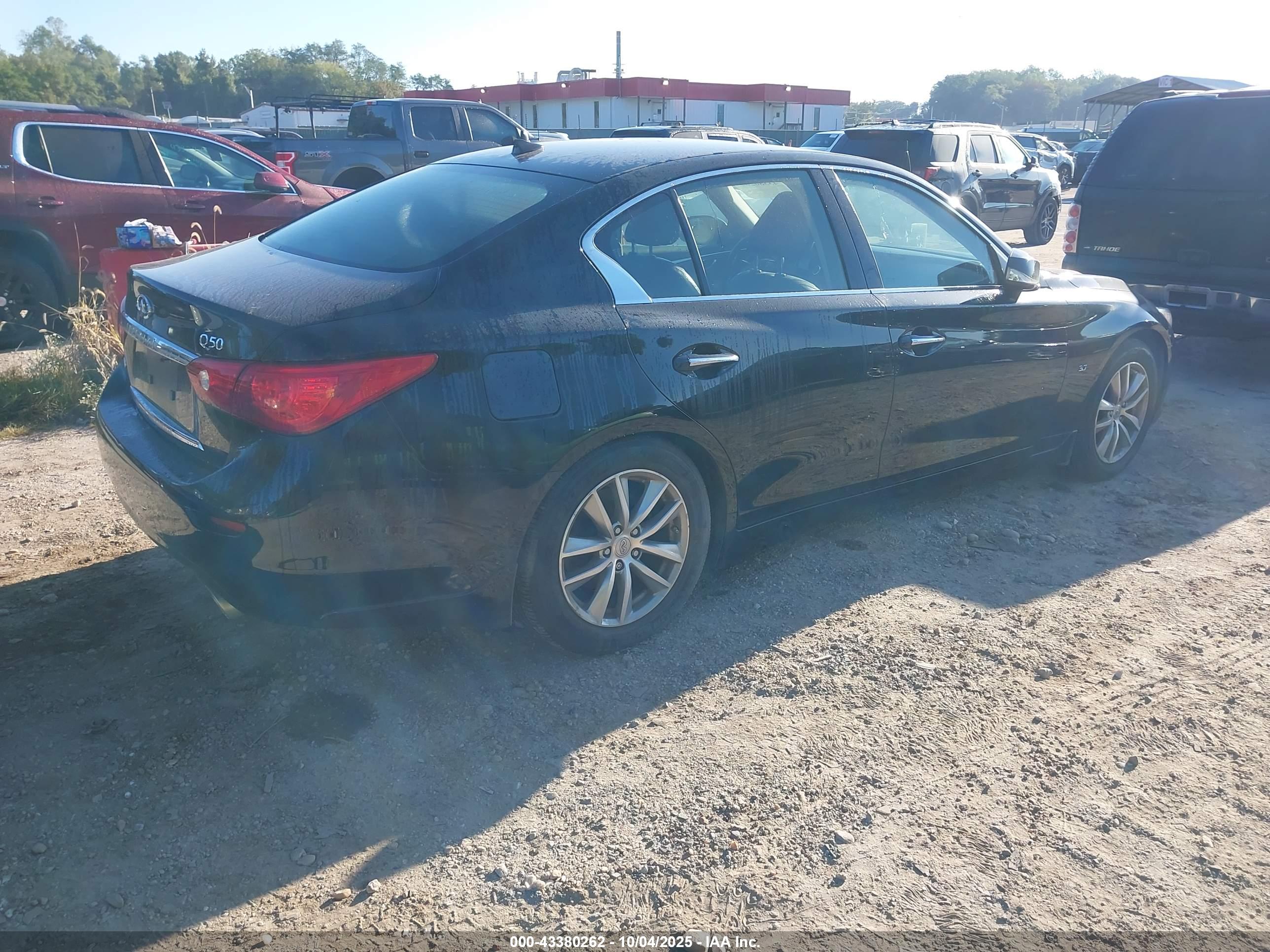 INFINITI Q50 image 4