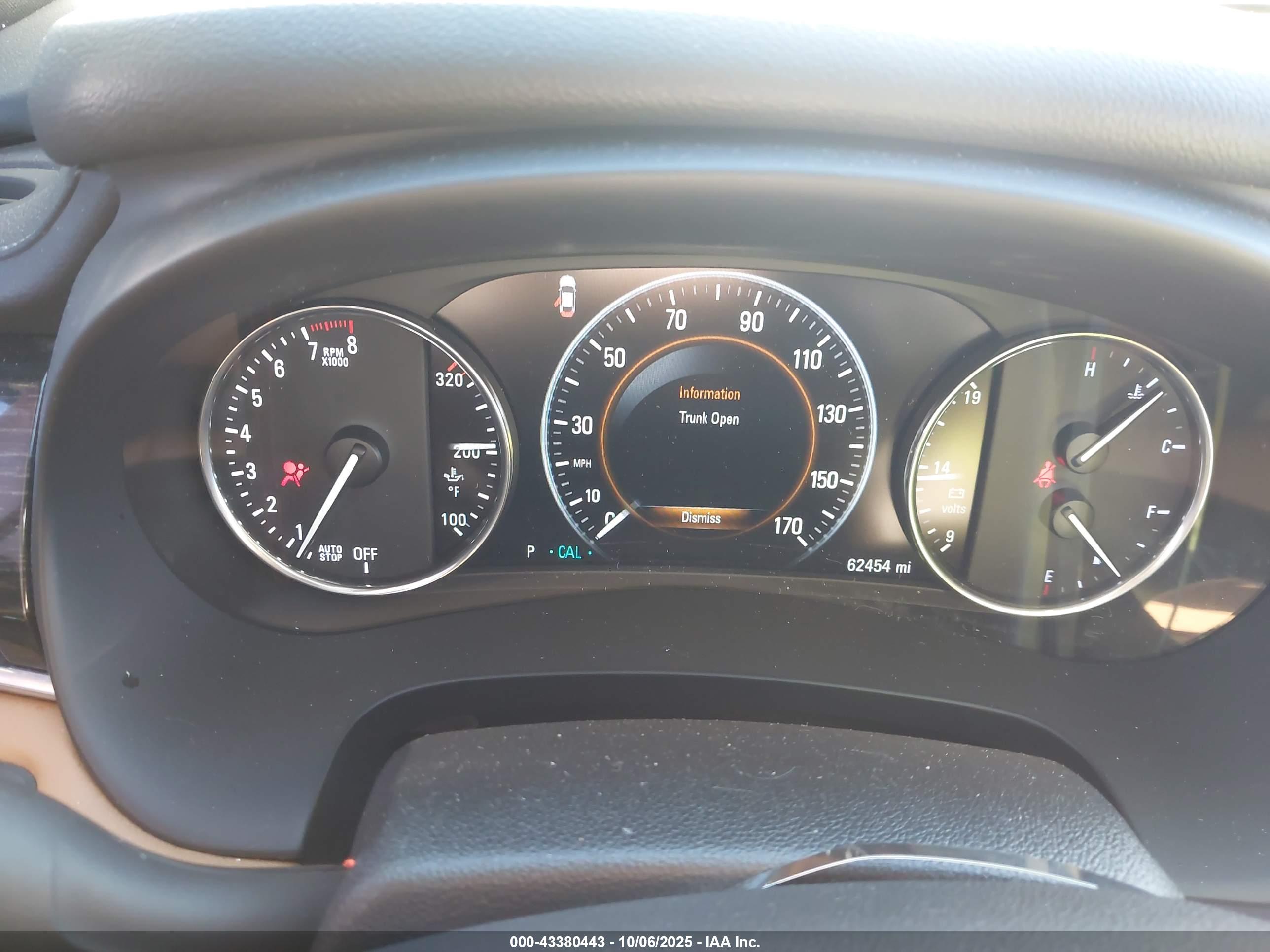 BUICK LACROSSE image 7