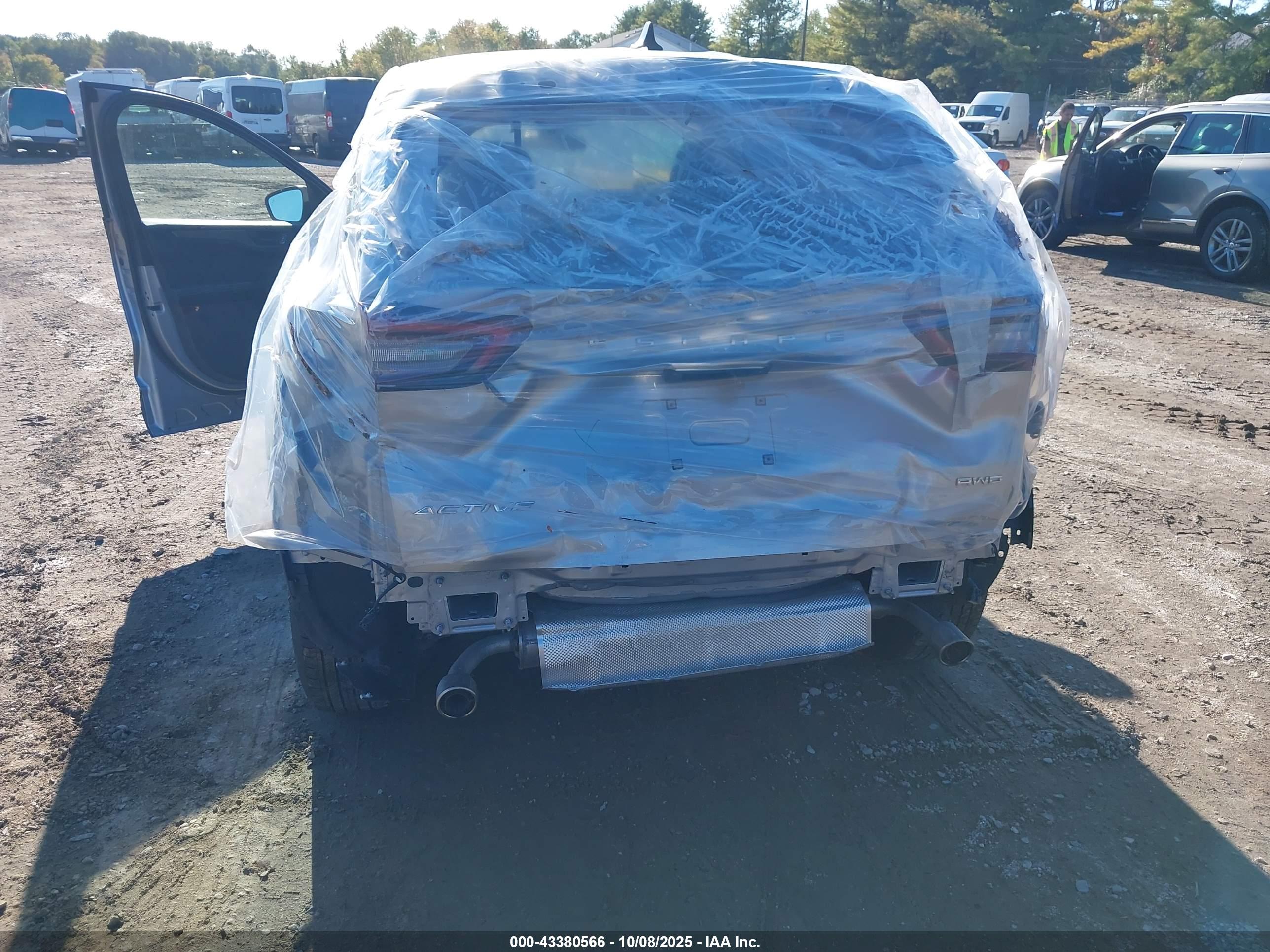FORD ESCAPE image 6