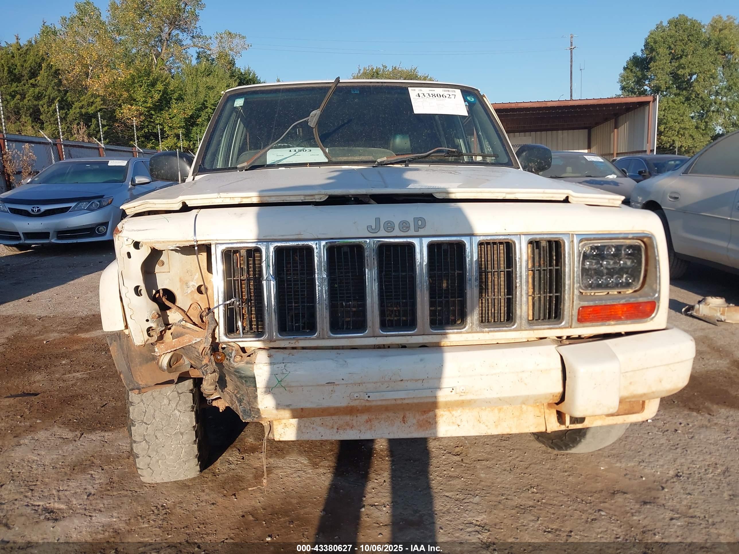 JEEP CHEROKEE image 6