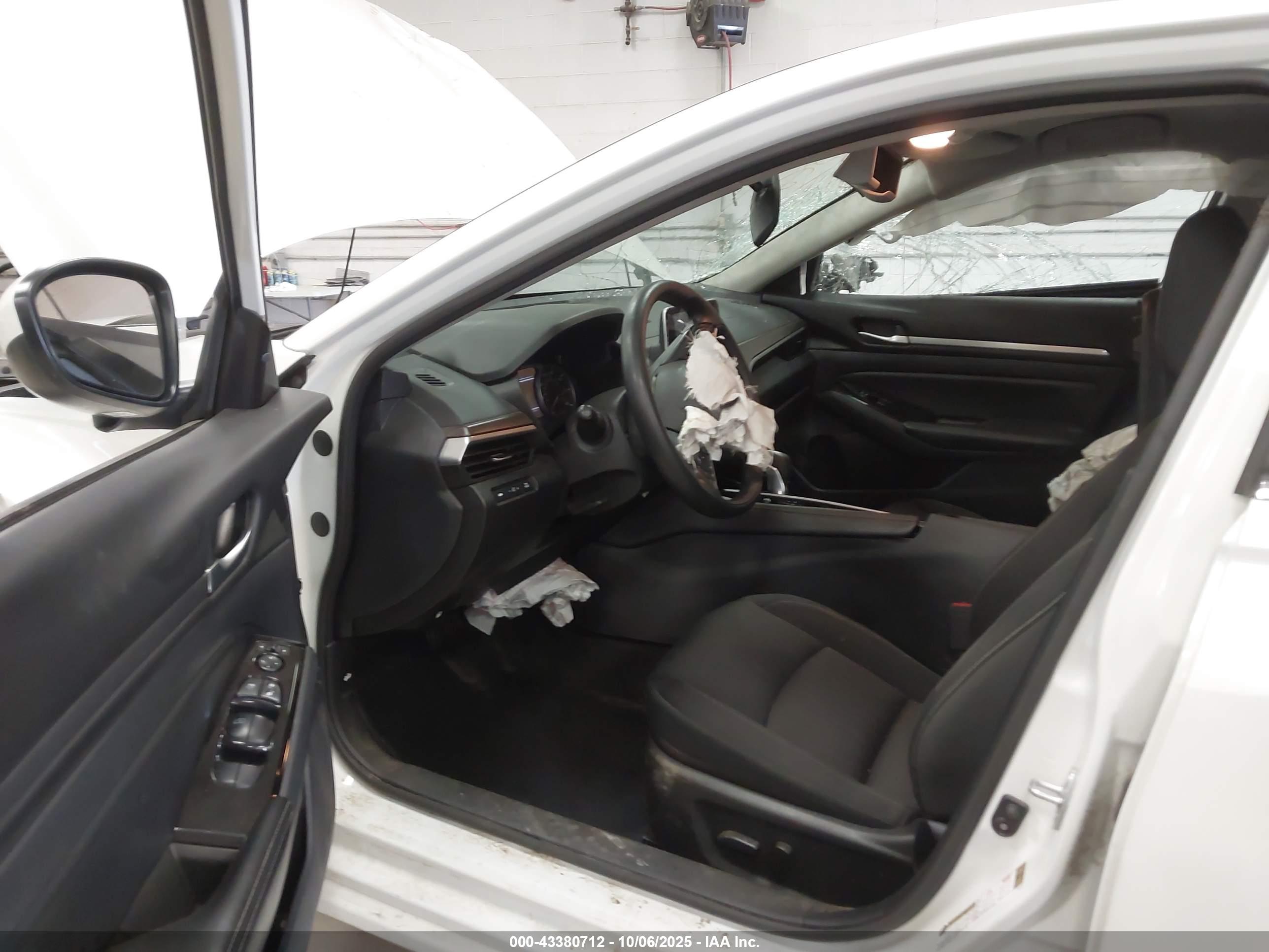 NISSAN ALTIMA image 5