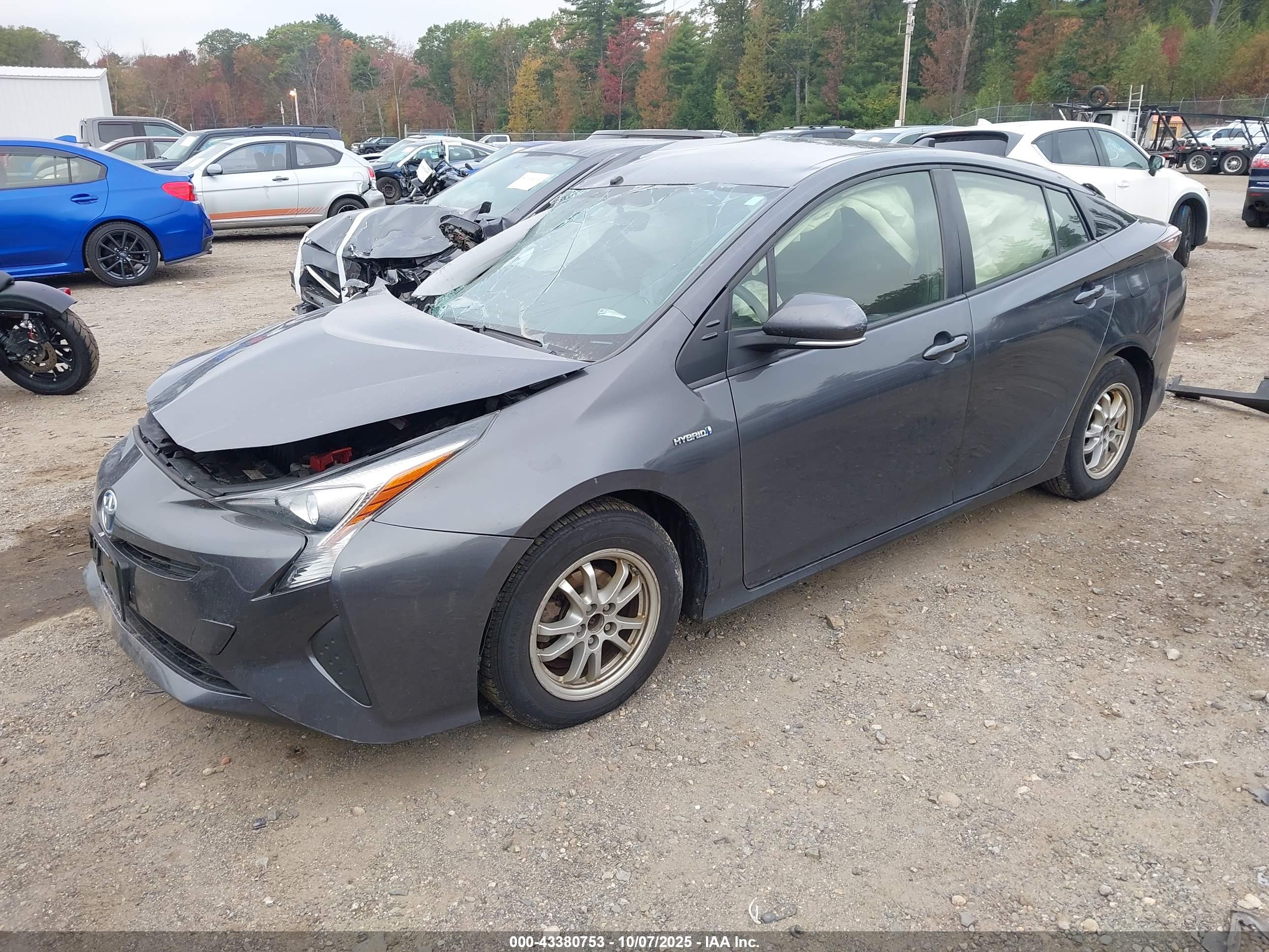 TOYOTA PRIUS image 2