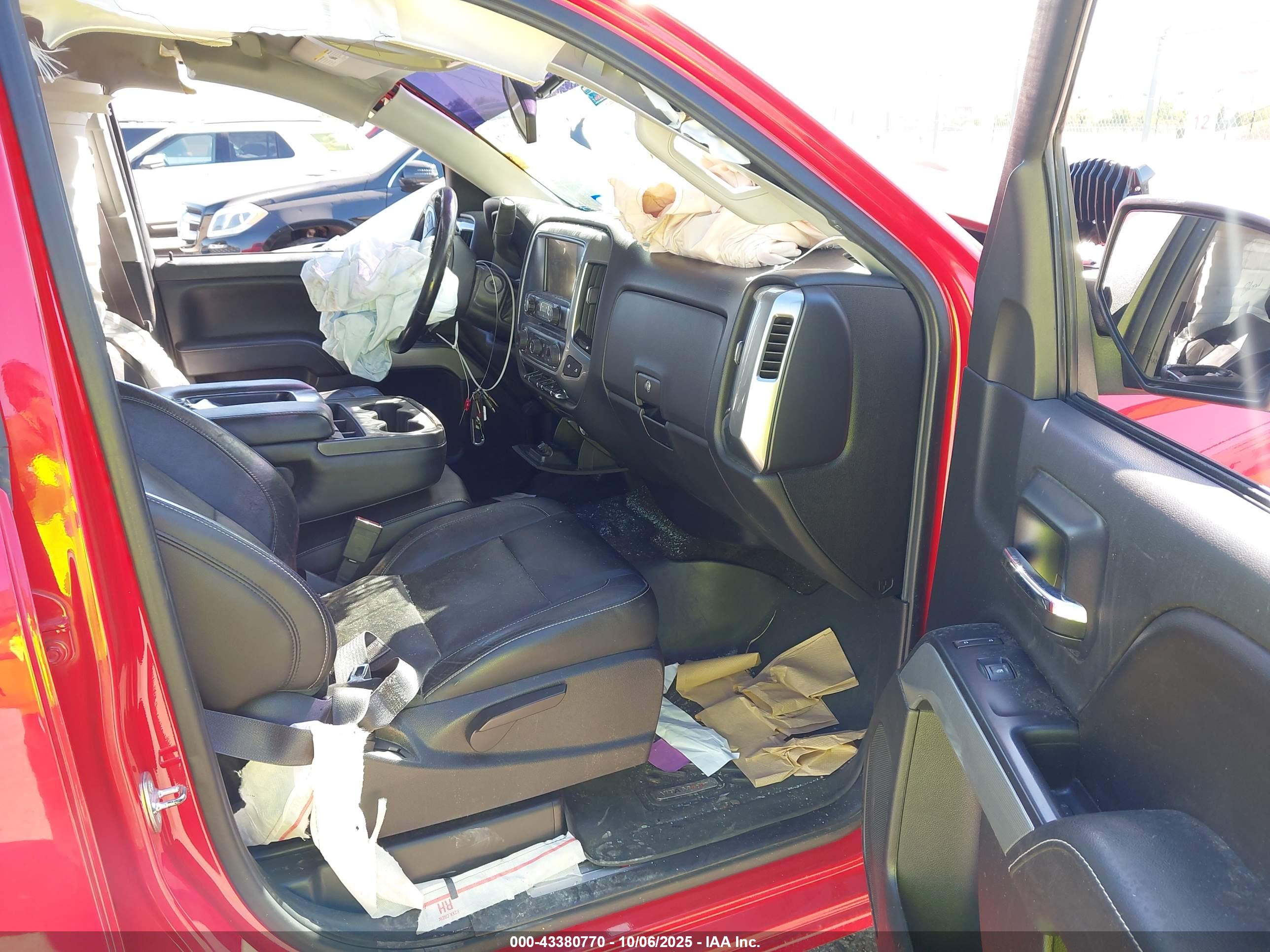 CHEVROLET SILVERADO image 5