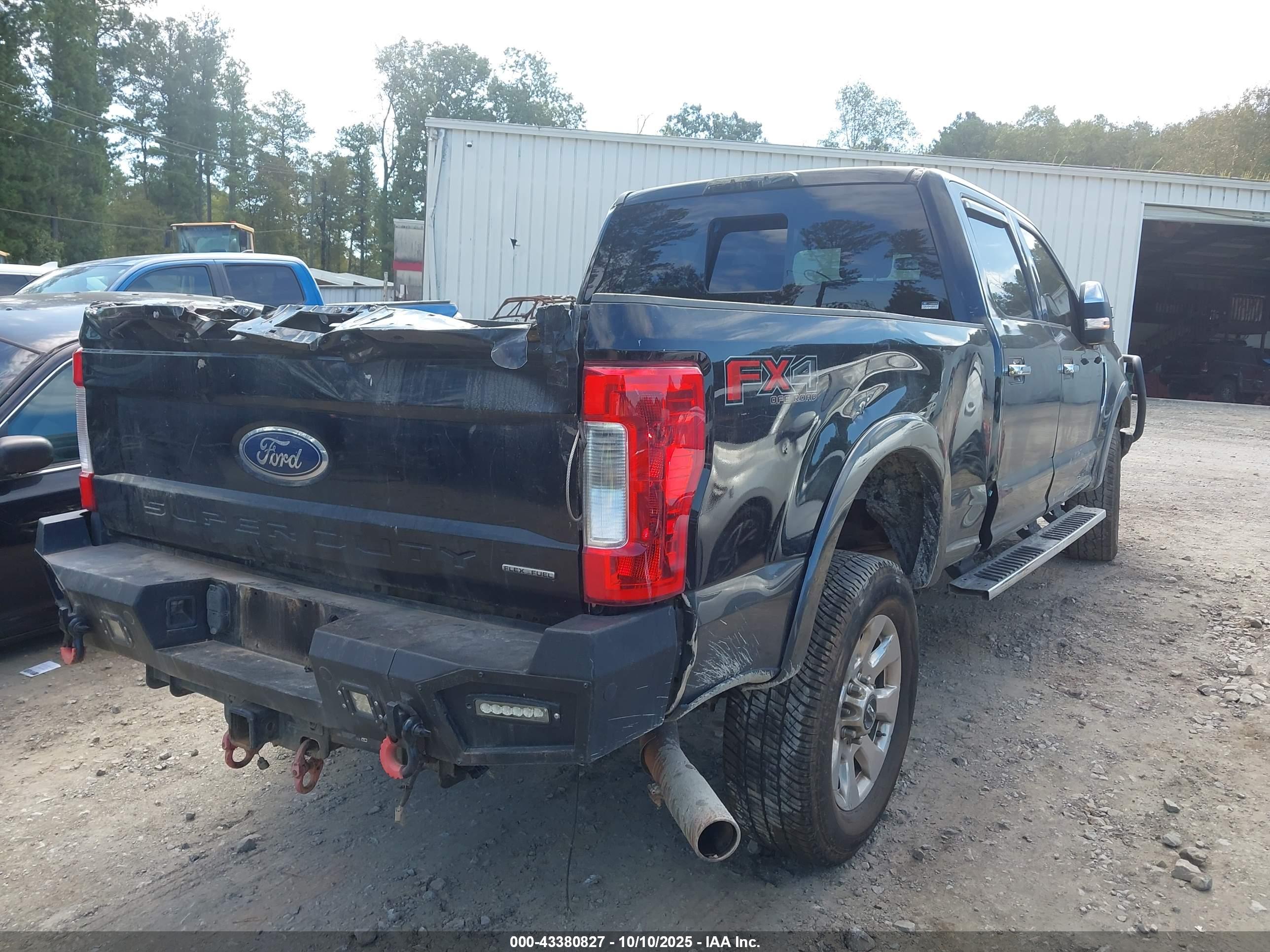 FORD F-250 image 4