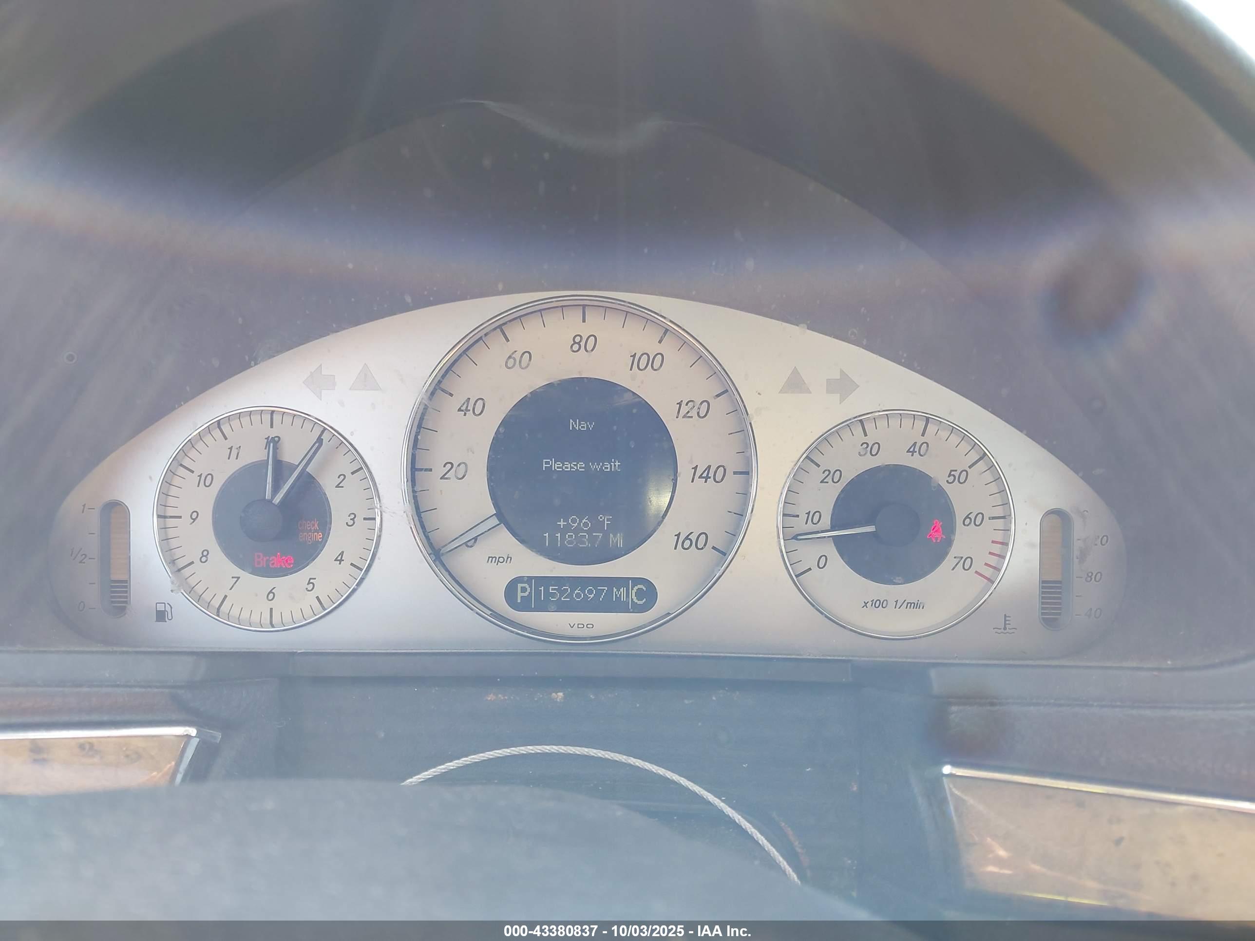 MERCEDES-BENZ E image 7