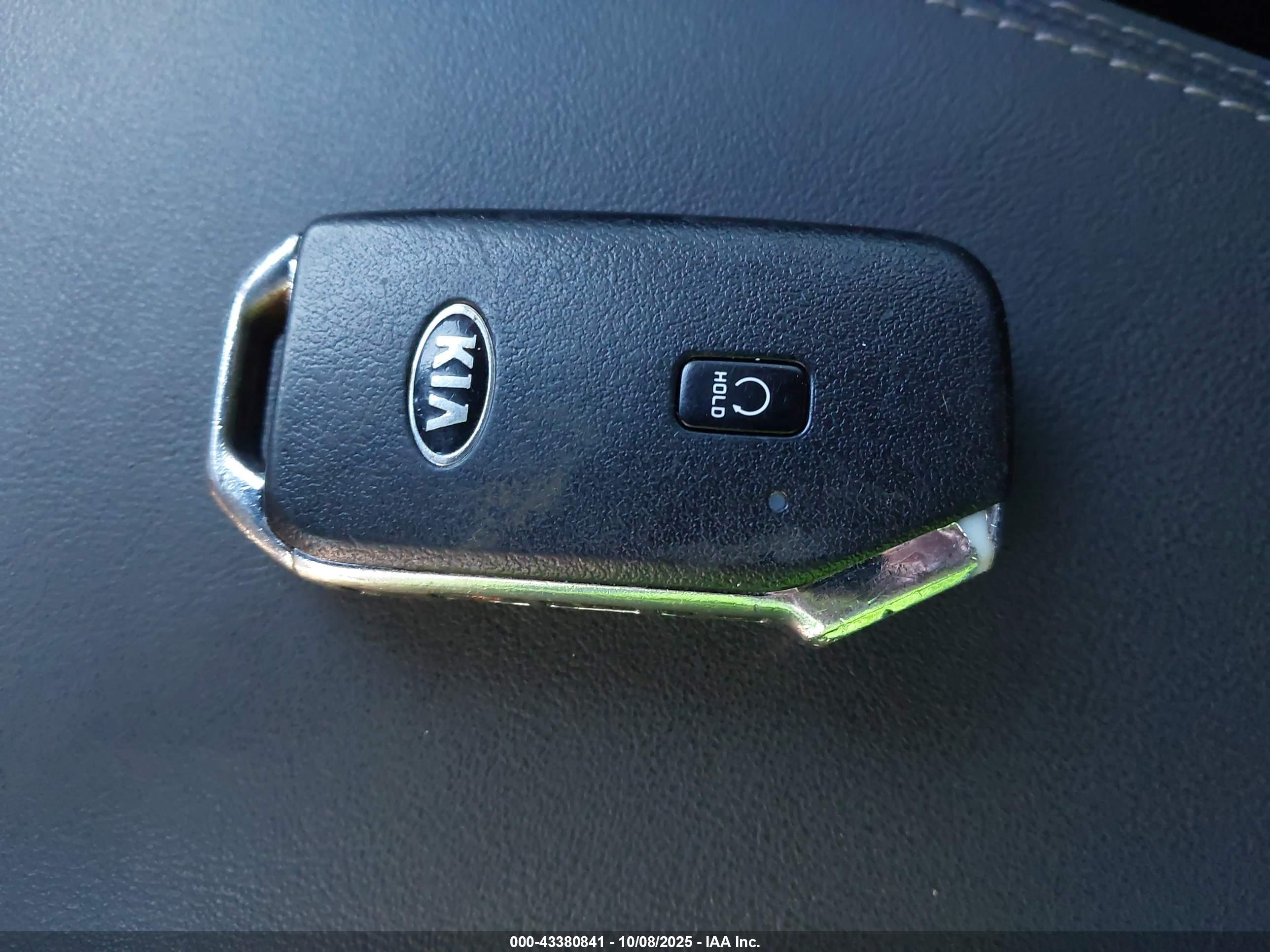 KIA SORENTO image 11