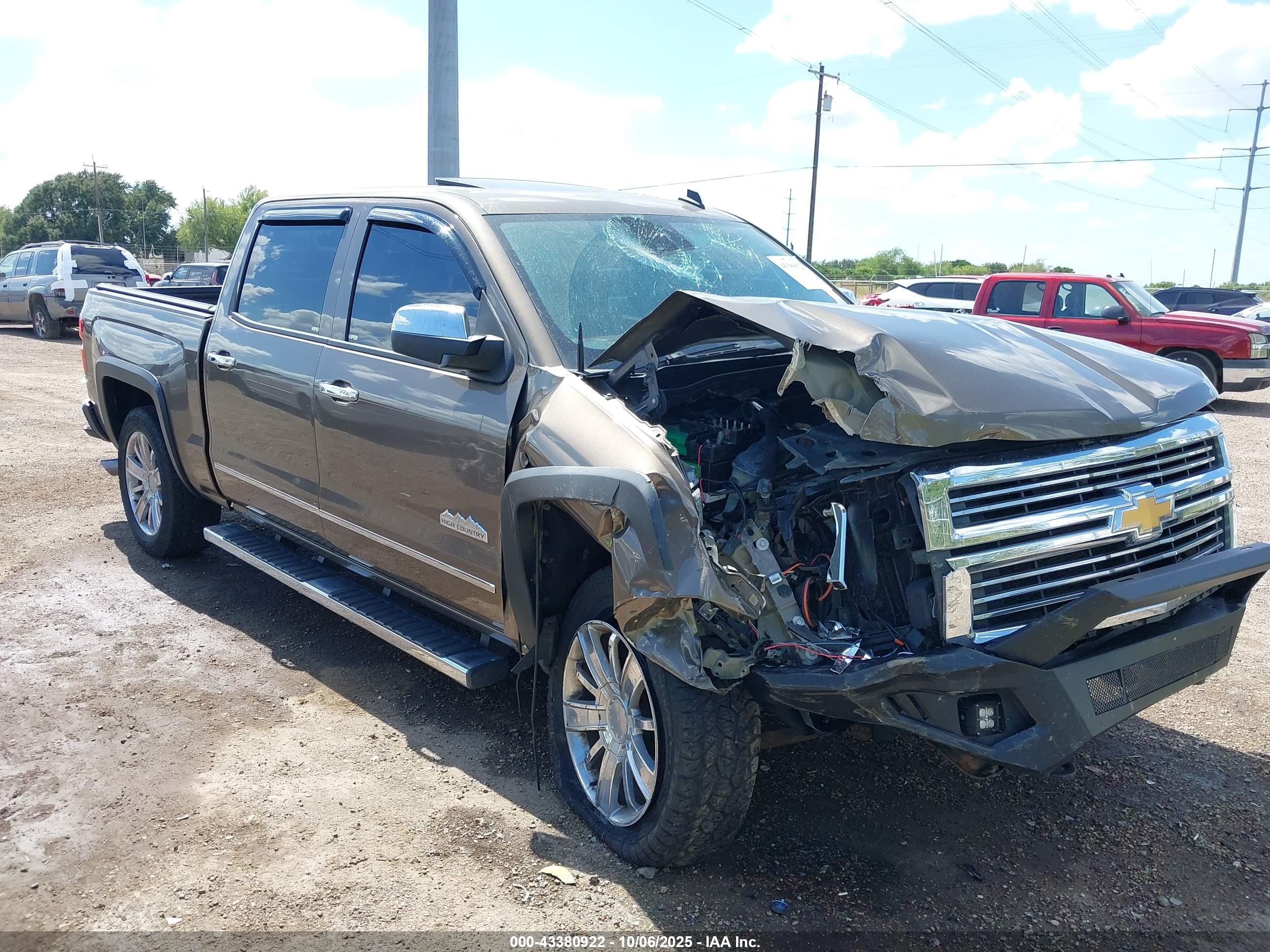 CHEVROLET SILVERADO image 6