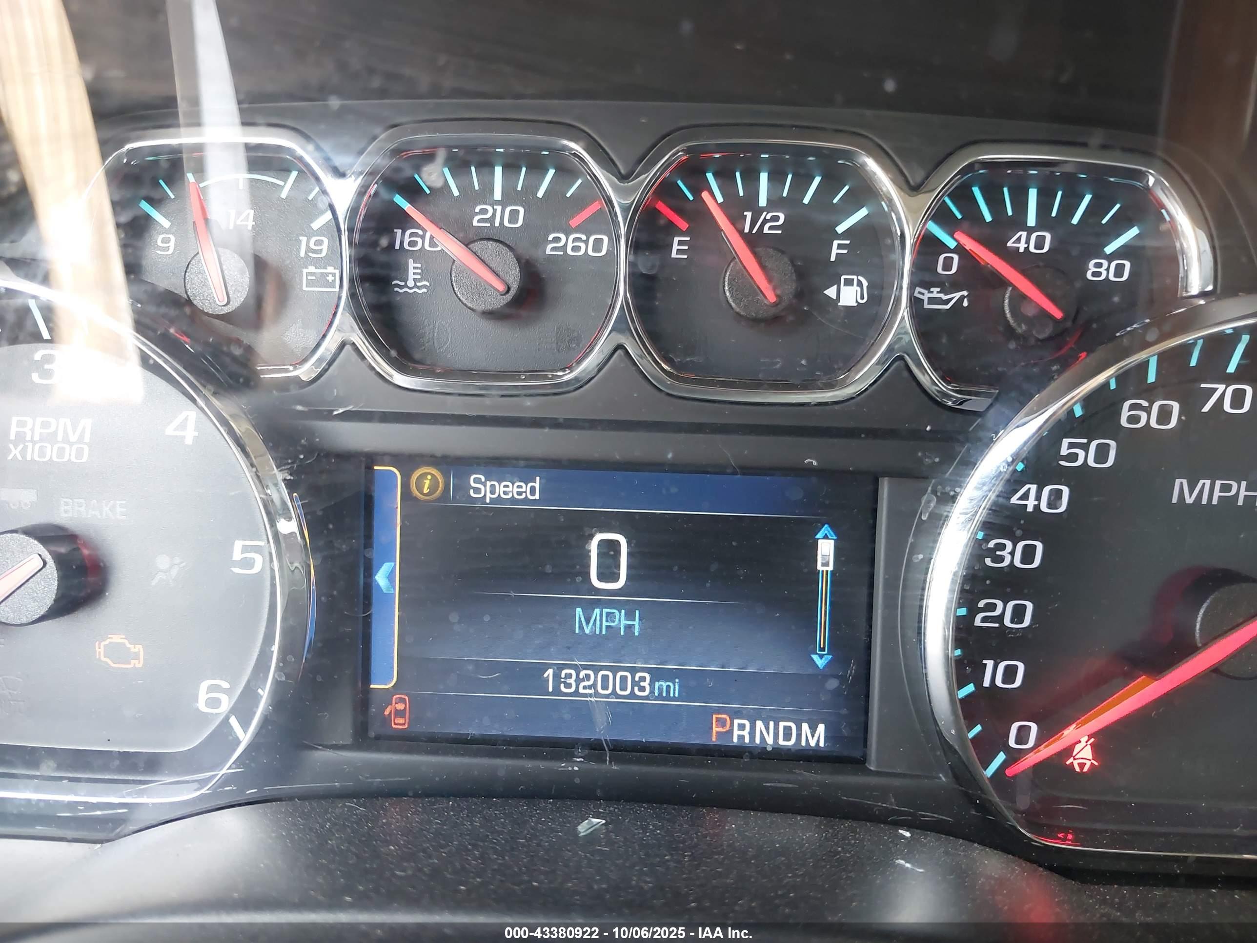 CHEVROLET SILVERADO image 7